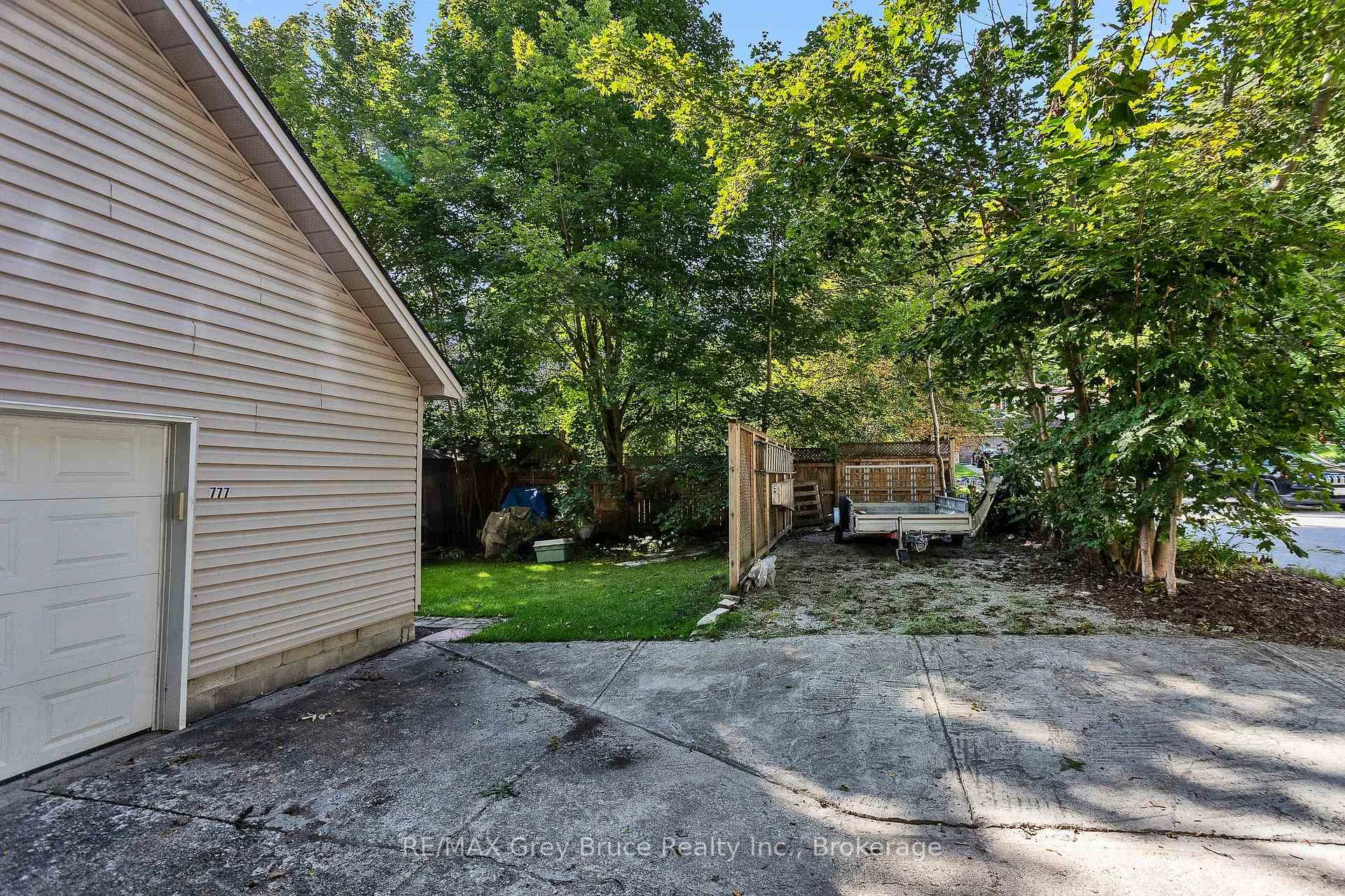 Photo 40 of 772 3rd Avenue W, Owen Sound — HOMEH