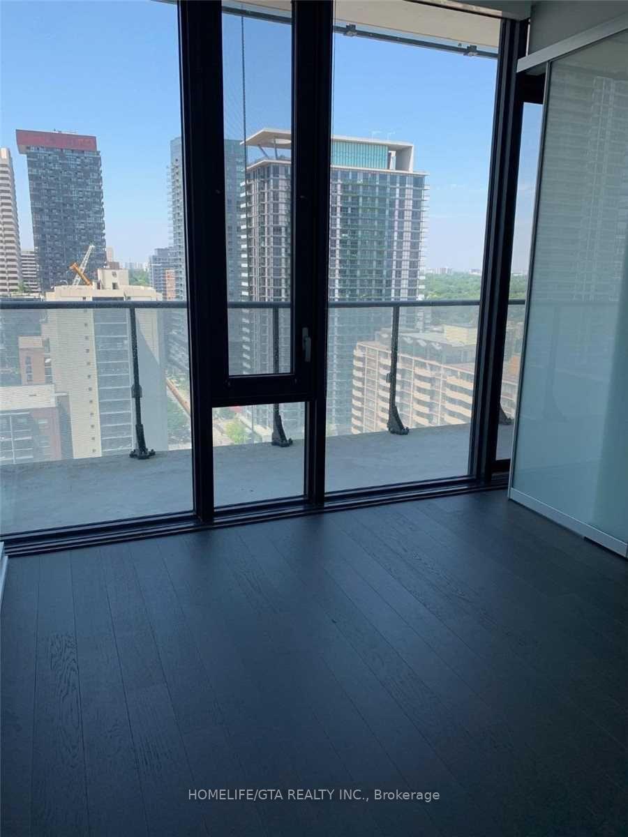 Photo 3 of Unit 2114, 161 Roehampton Avenue, Toronto, Mount Pleasant West — HOMEH