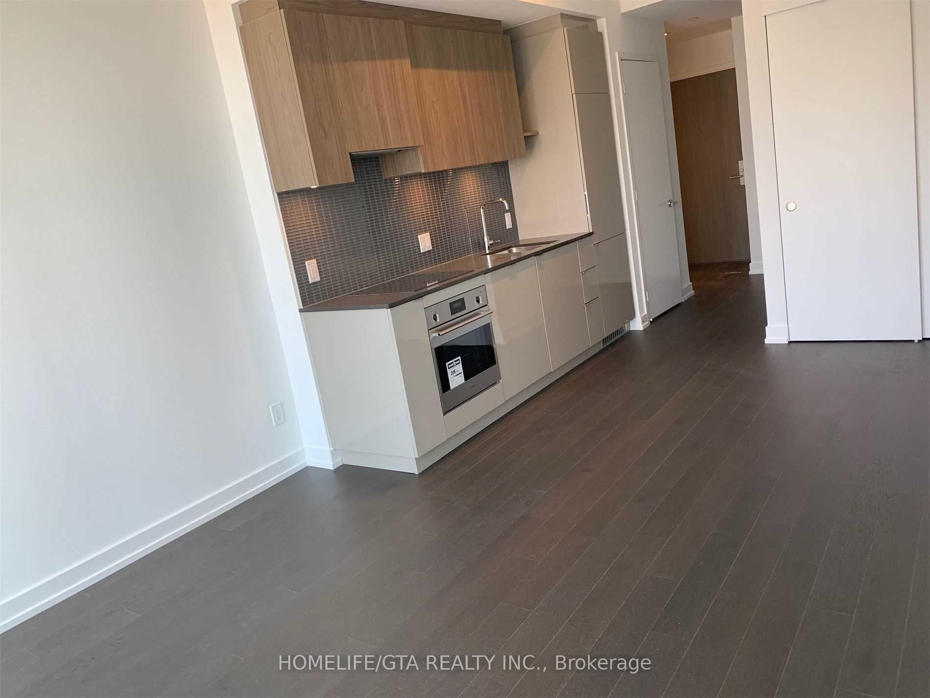 Photo 4 of Unit 2114, 161 Roehampton Avenue, Toronto, Mount Pleasant West — HOMEH