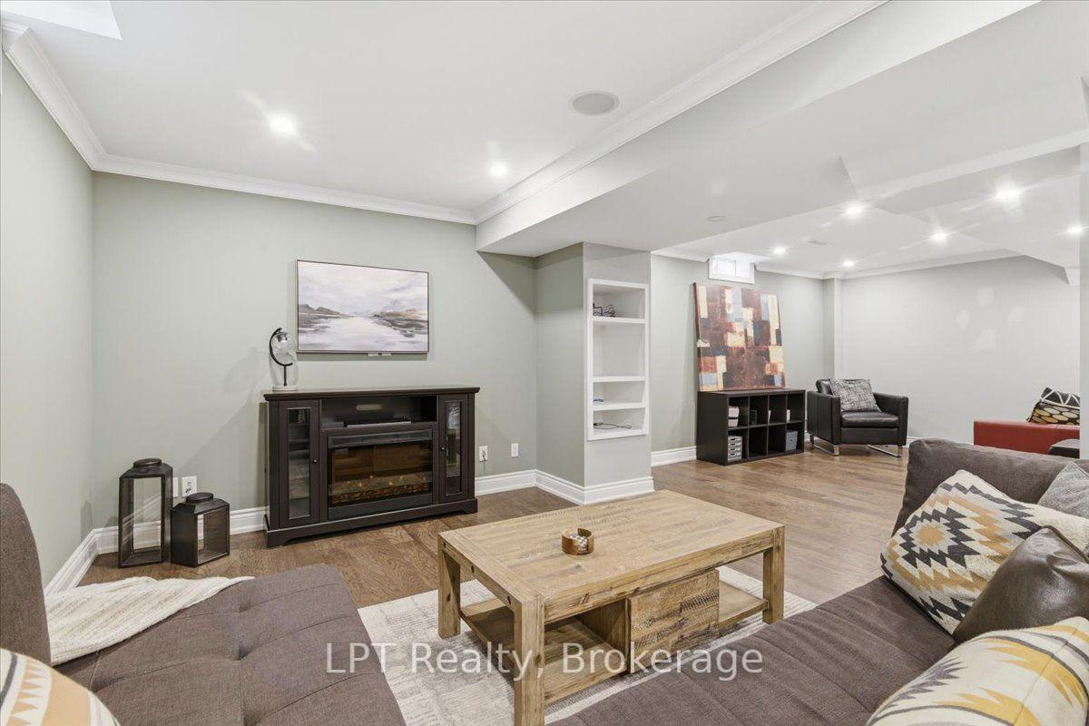 Photo 25 of 111 Lunney Crescent, Clarington, Bowmanville — HOMEH