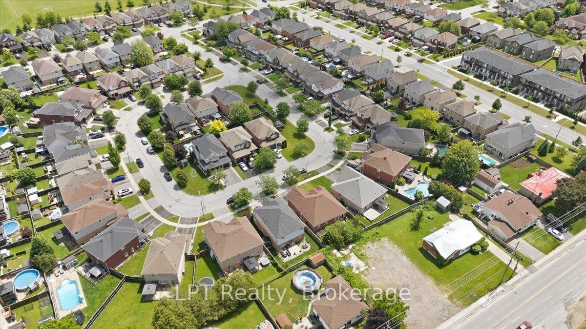 Photo 27 of 111 Lunney Crescent, Clarington, Bowmanville — HOMEH