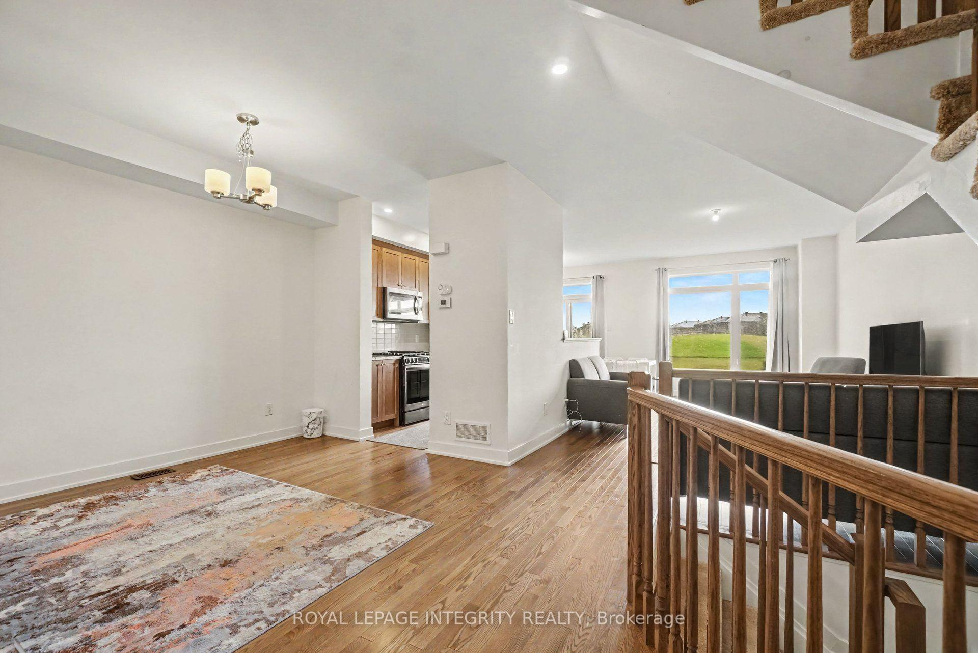 Photo 2 of 226 Monticello Avenue, Ottawa, Kanata - Emerald Meadows/Trailwest — HOMEH