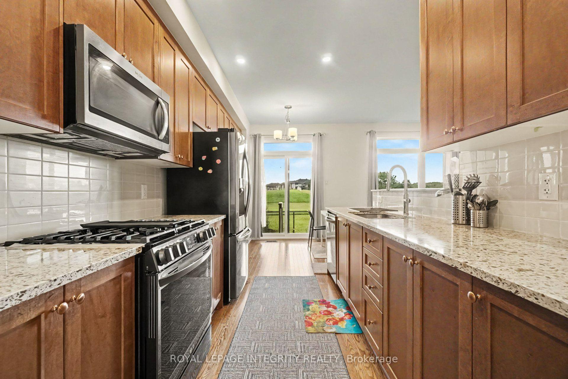 Photo 12 of 226 Monticello Avenue, Ottawa, Kanata - Emerald Meadows/Trailwest — HOMEH