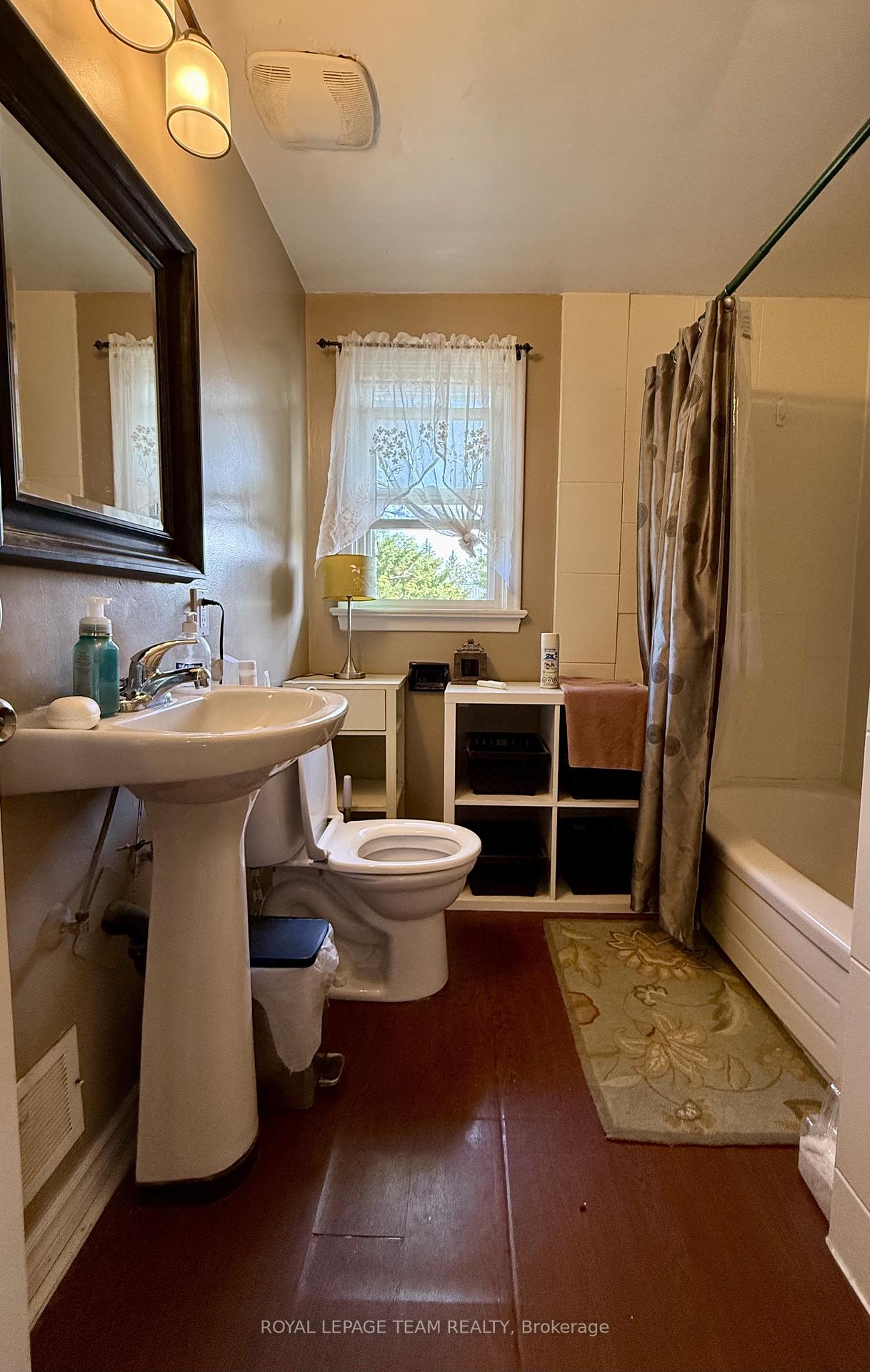 Photo 4 of 881 Smyth Road, Ottawa, Elmvale Acres — HOMEH