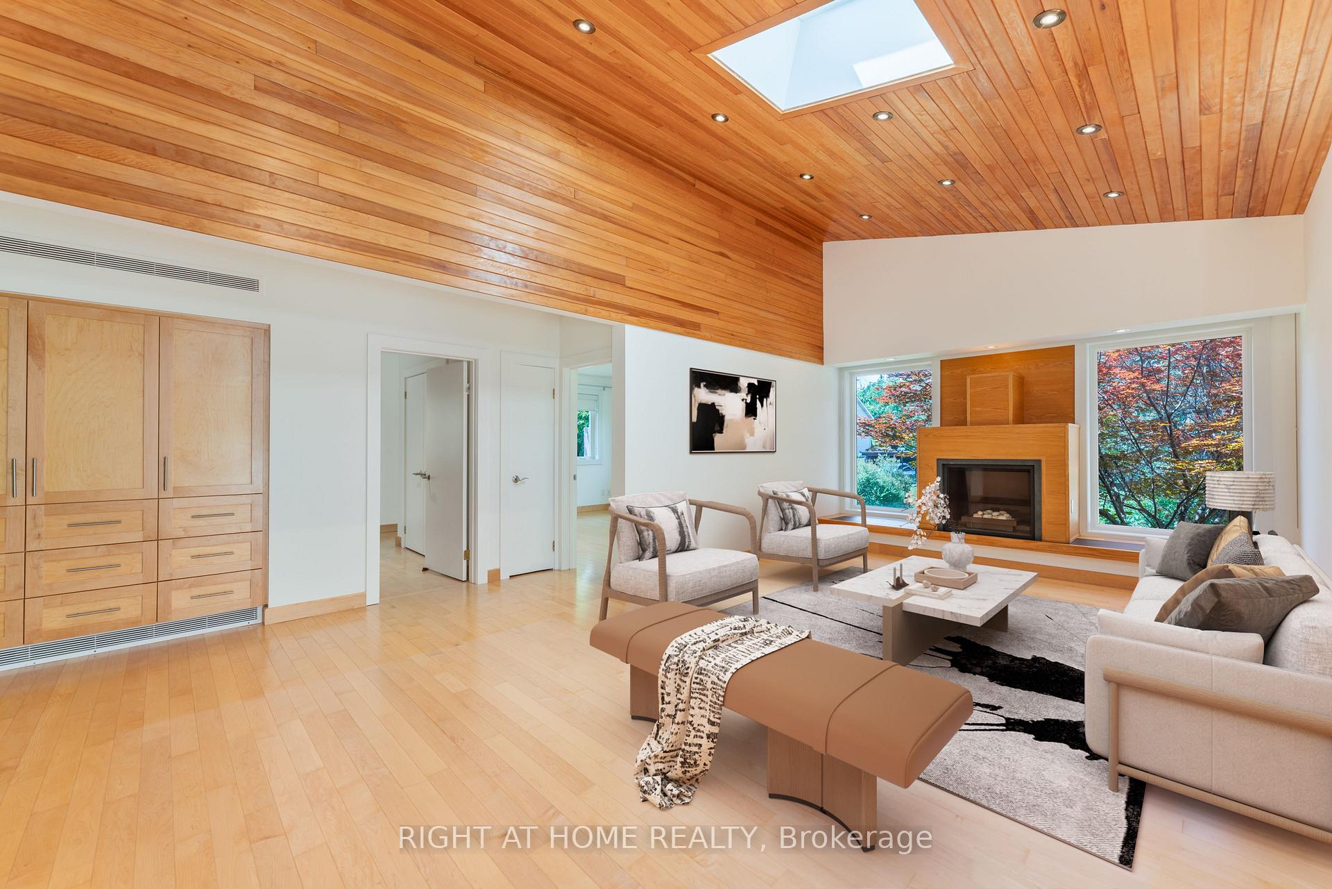 Photo 6 of 49 Tottenham Road, North York, Banbury-Don Mills — HOMEH