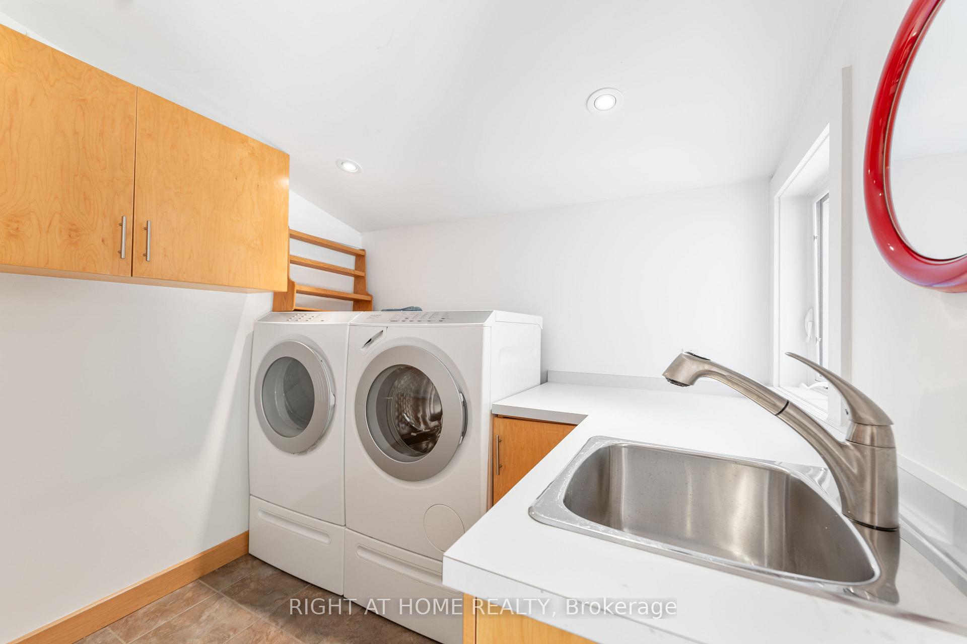 Photo 17 of 49 Tottenham Road, North York, Banbury-Don Mills — HOMEH