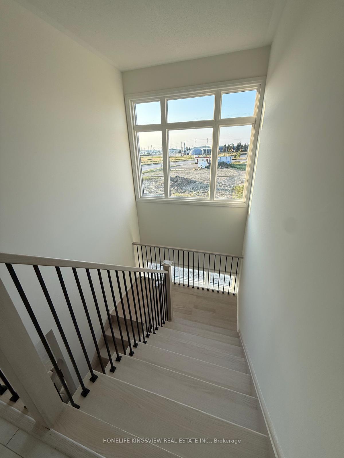 Photo 16 of 496 Provident Way, Hamilton, Mount Hope — HOMEH
