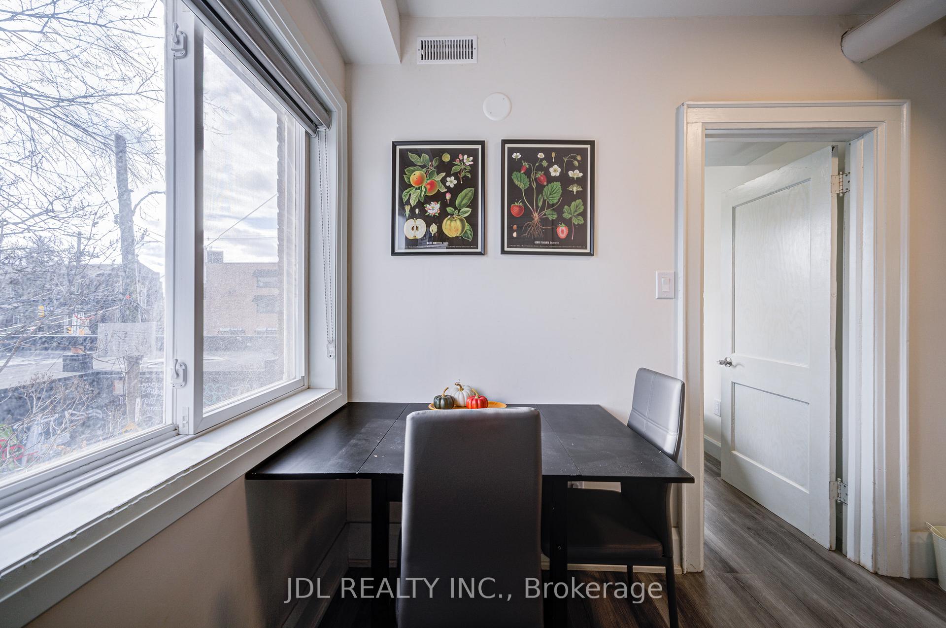 Photo 22 of Unit 6, 5 Sorauren Avenue, Toronto, Roncesvalles — HOMEH