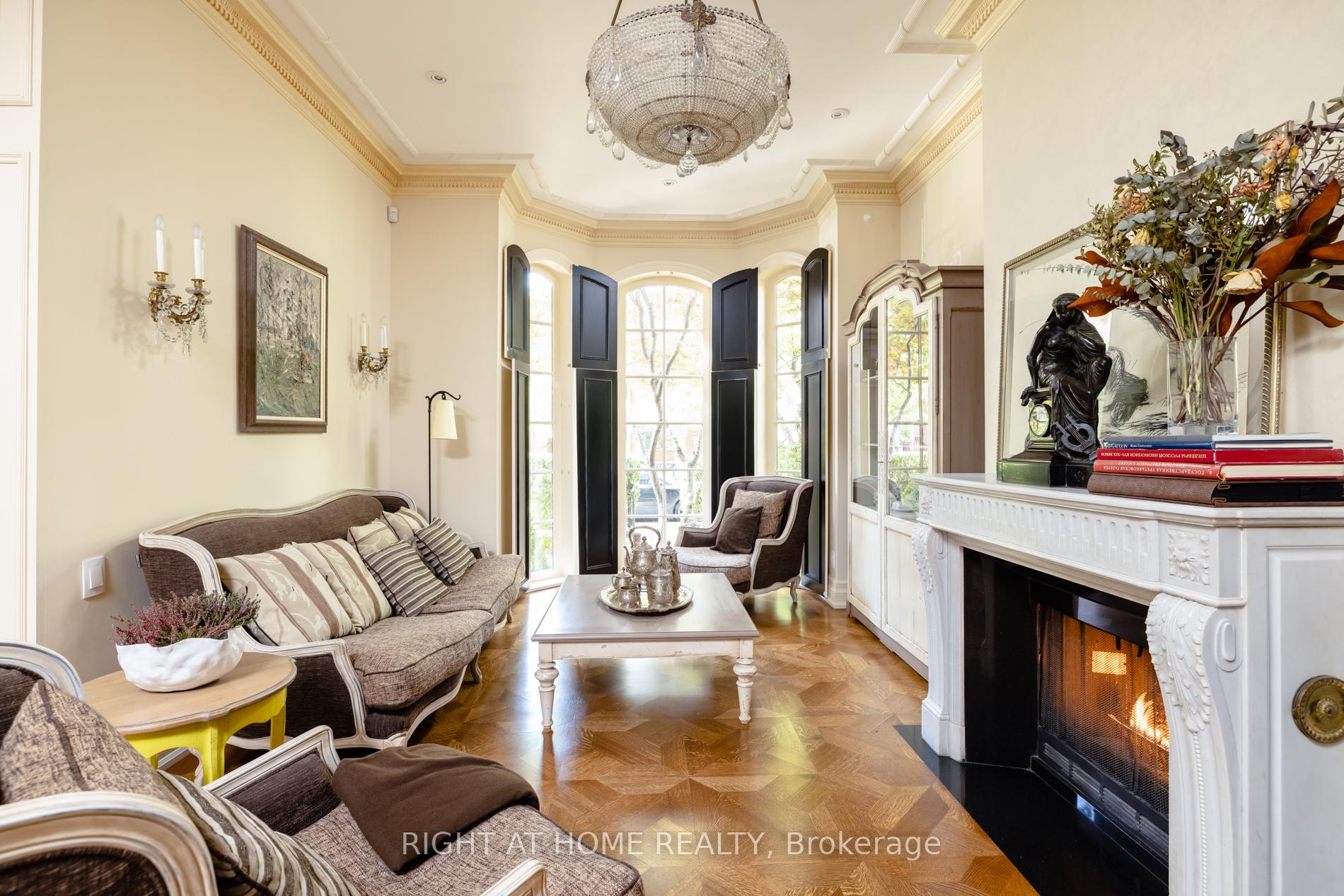 Photo 5 of 51 Hazelton Avenue, Toronto, The Annex — HOMEH