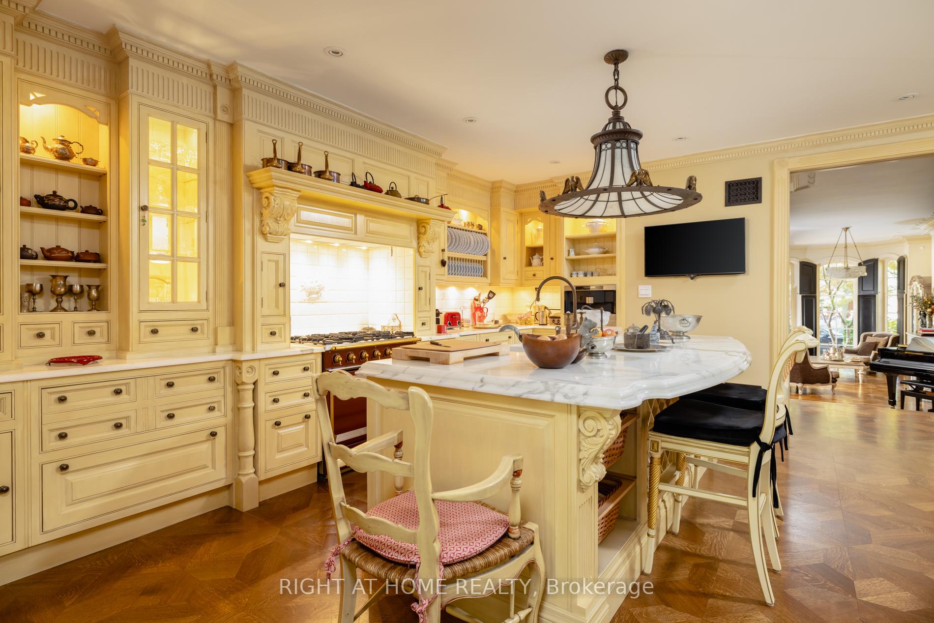 Photo 8 of 51 Hazelton Avenue, Toronto, The Annex — HOMEH