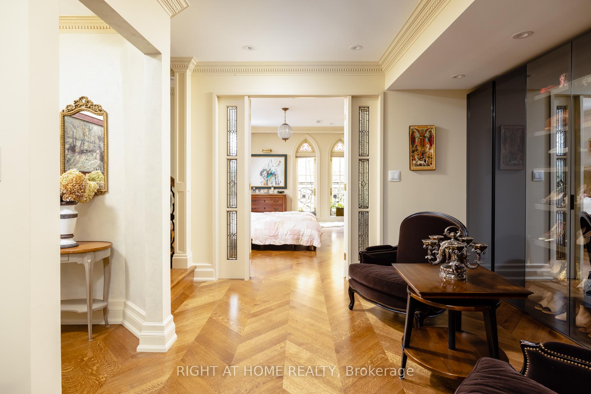 Photo 13 of 51 Hazelton Avenue, Toronto, The Annex — HOMEH