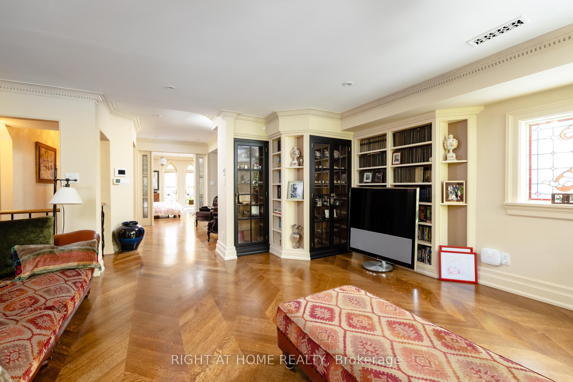 Photo 14 of 51 Hazelton Avenue, Toronto, The Annex — HOMEH