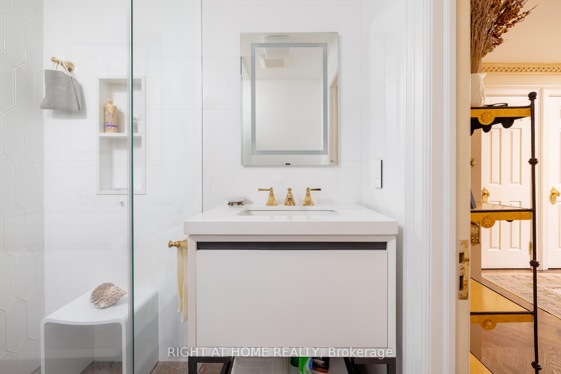 Photo 17 of 51 Hazelton Avenue, Toronto, The Annex — HOMEH