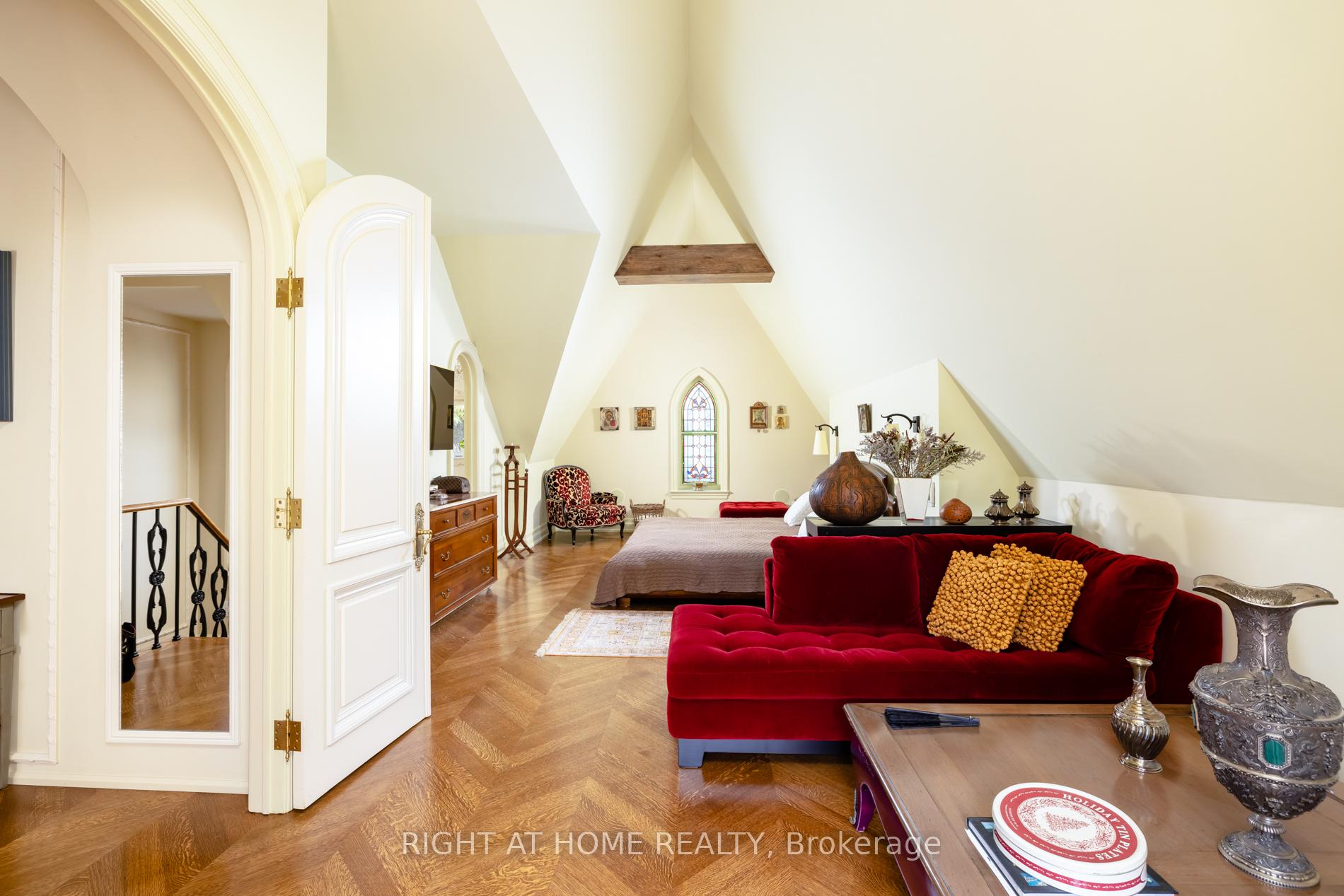 Photo 19 of 51 Hazelton Avenue, Toronto, The Annex — HOMEH