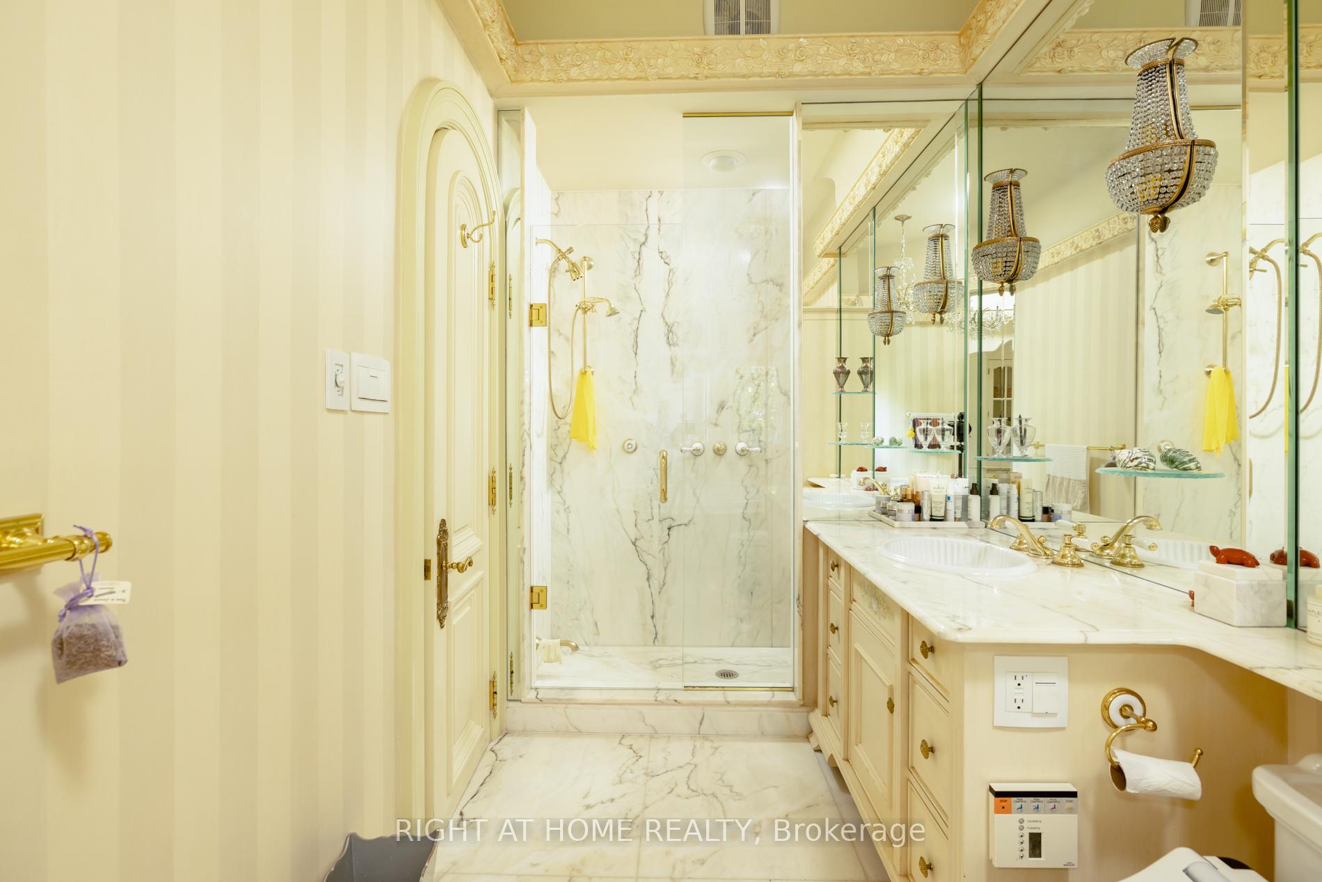 Photo 23 of 51 Hazelton Avenue, Toronto, The Annex — HOMEH