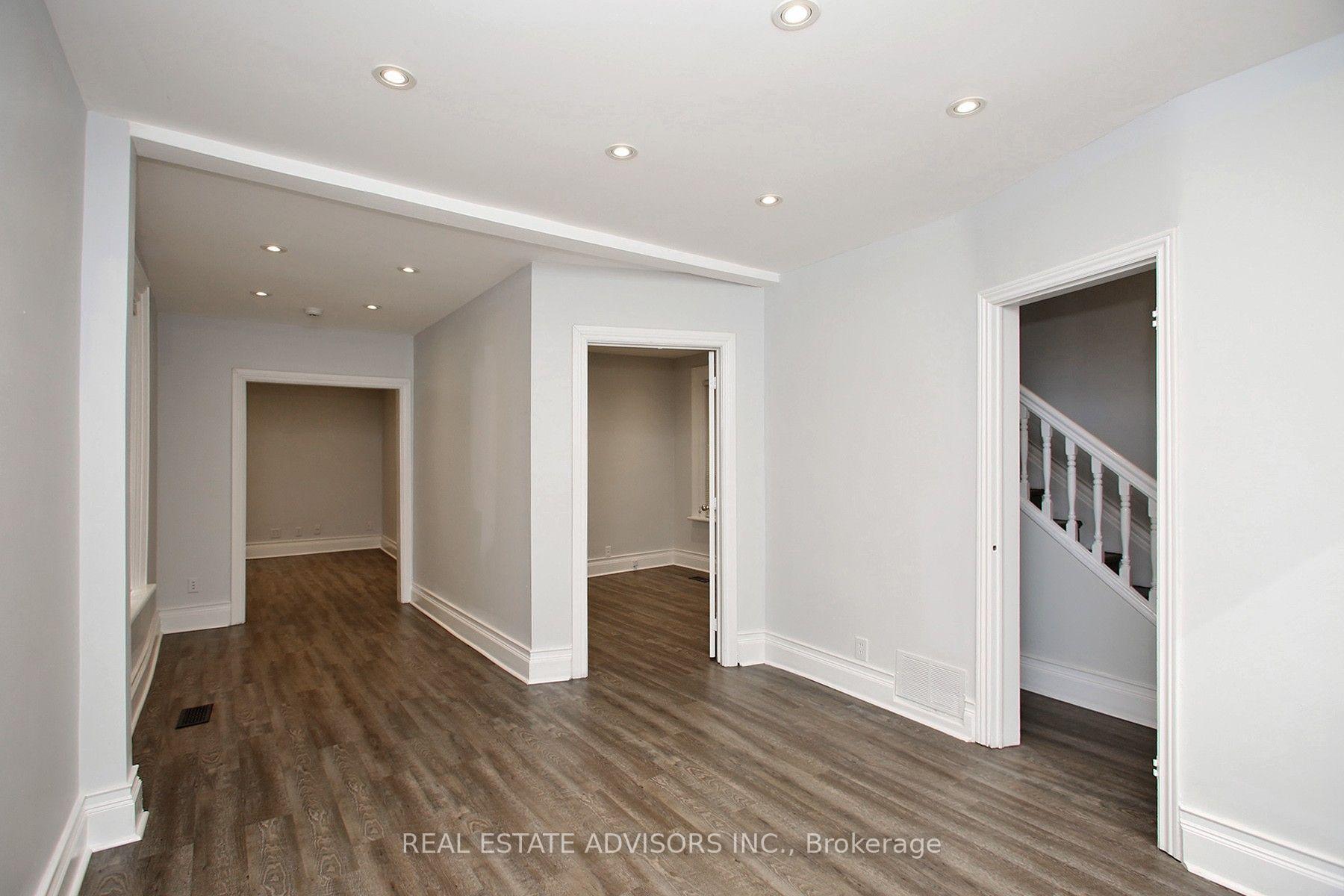Photo 5 of 7924 Kipling Avenue, Vaughan, West Woodbridge — HOMEH