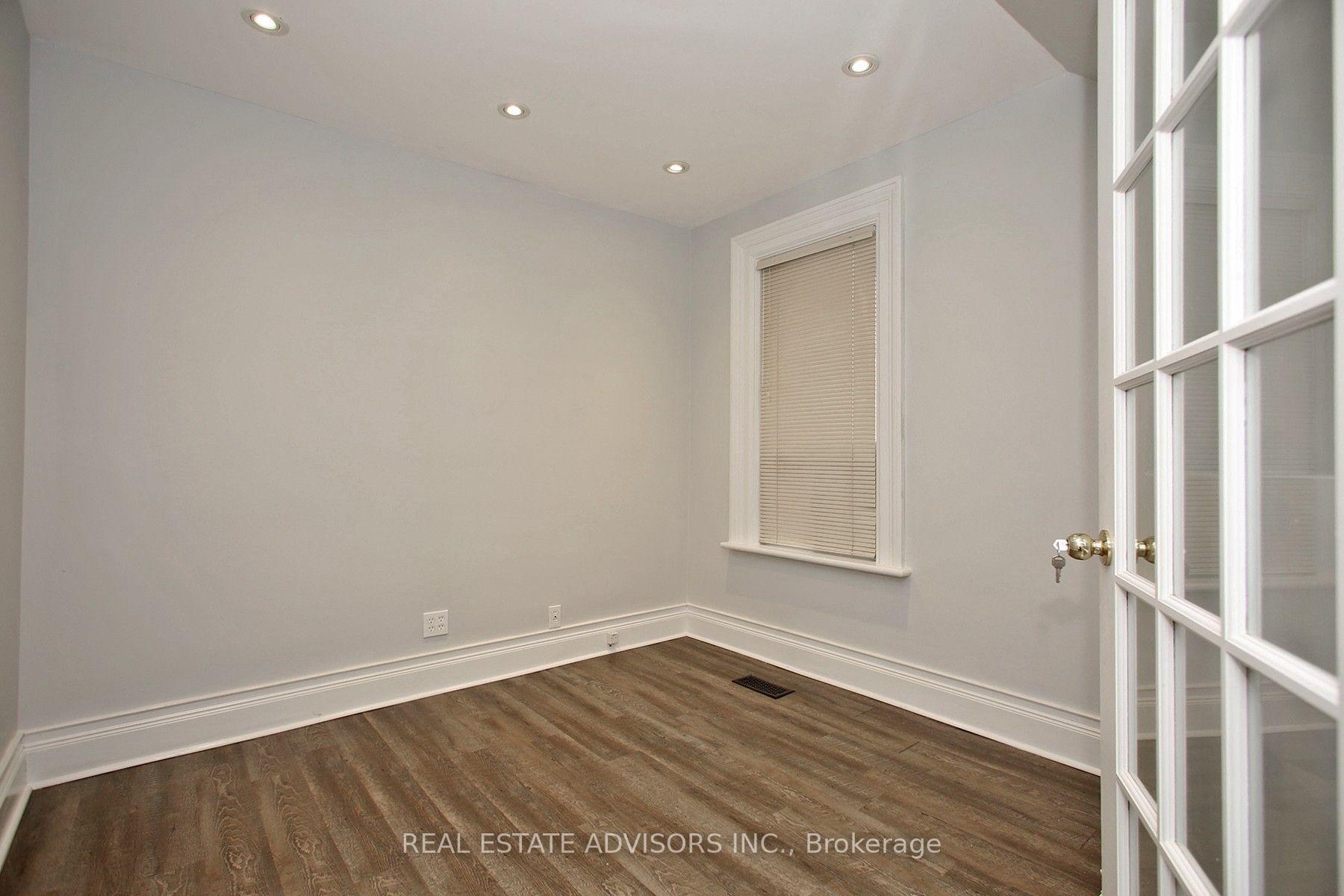 Photo 10 of 7924 Kipling Avenue, Vaughan, West Woodbridge — HOMEH
