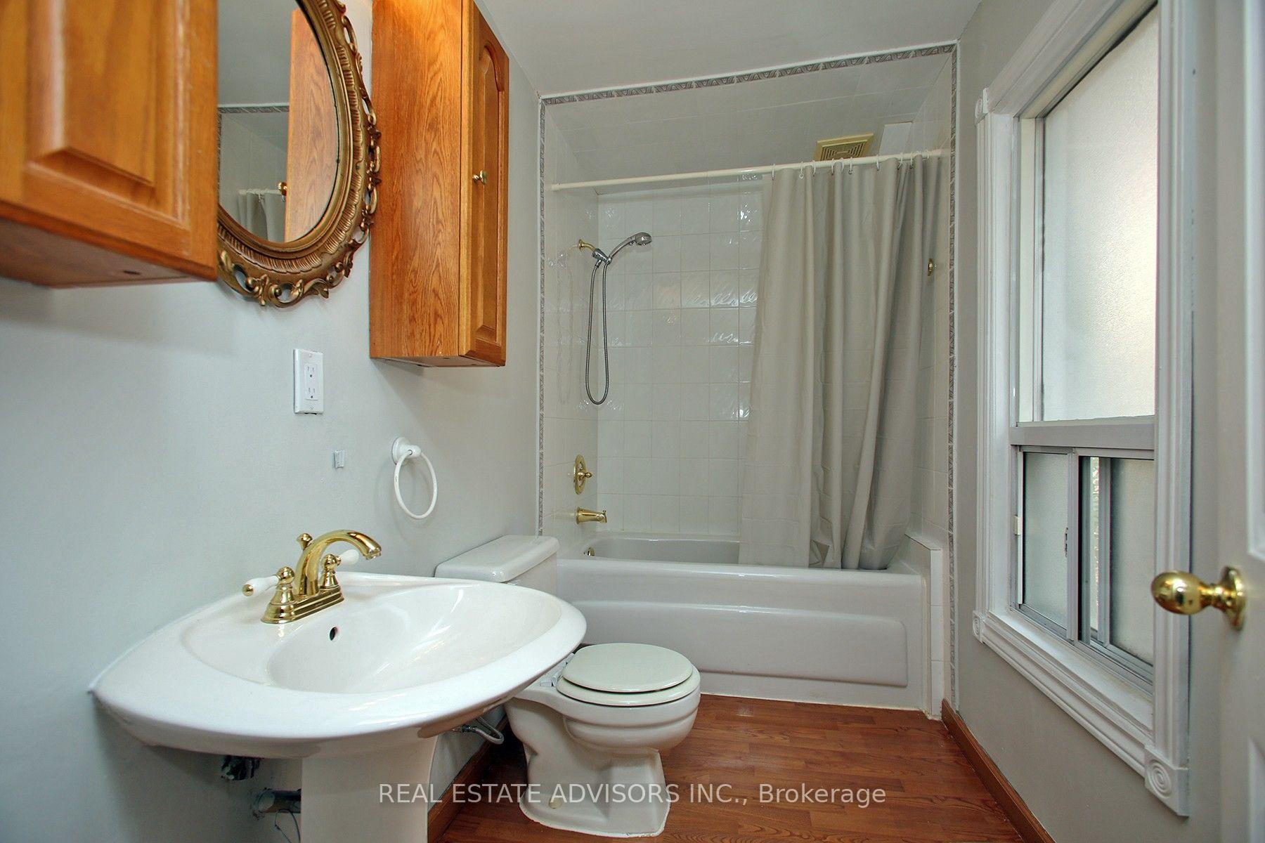 Photo 21 of 7924 Kipling Avenue, Vaughan, West Woodbridge — HOMEH