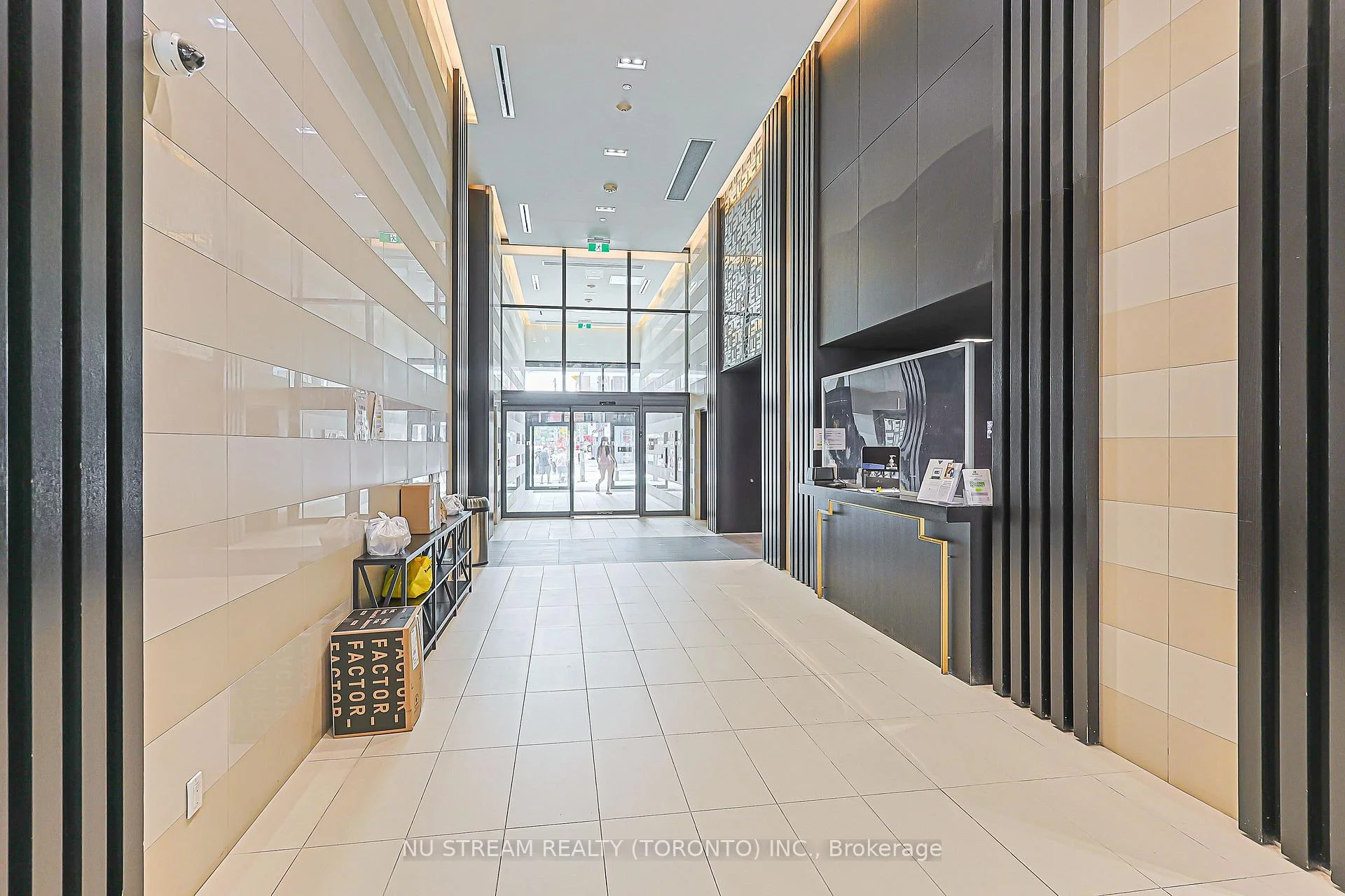 Photo 6 of Unit 1710, 501 Yonge Street, Toronto, Church-Yonge Corridor — HOMEH