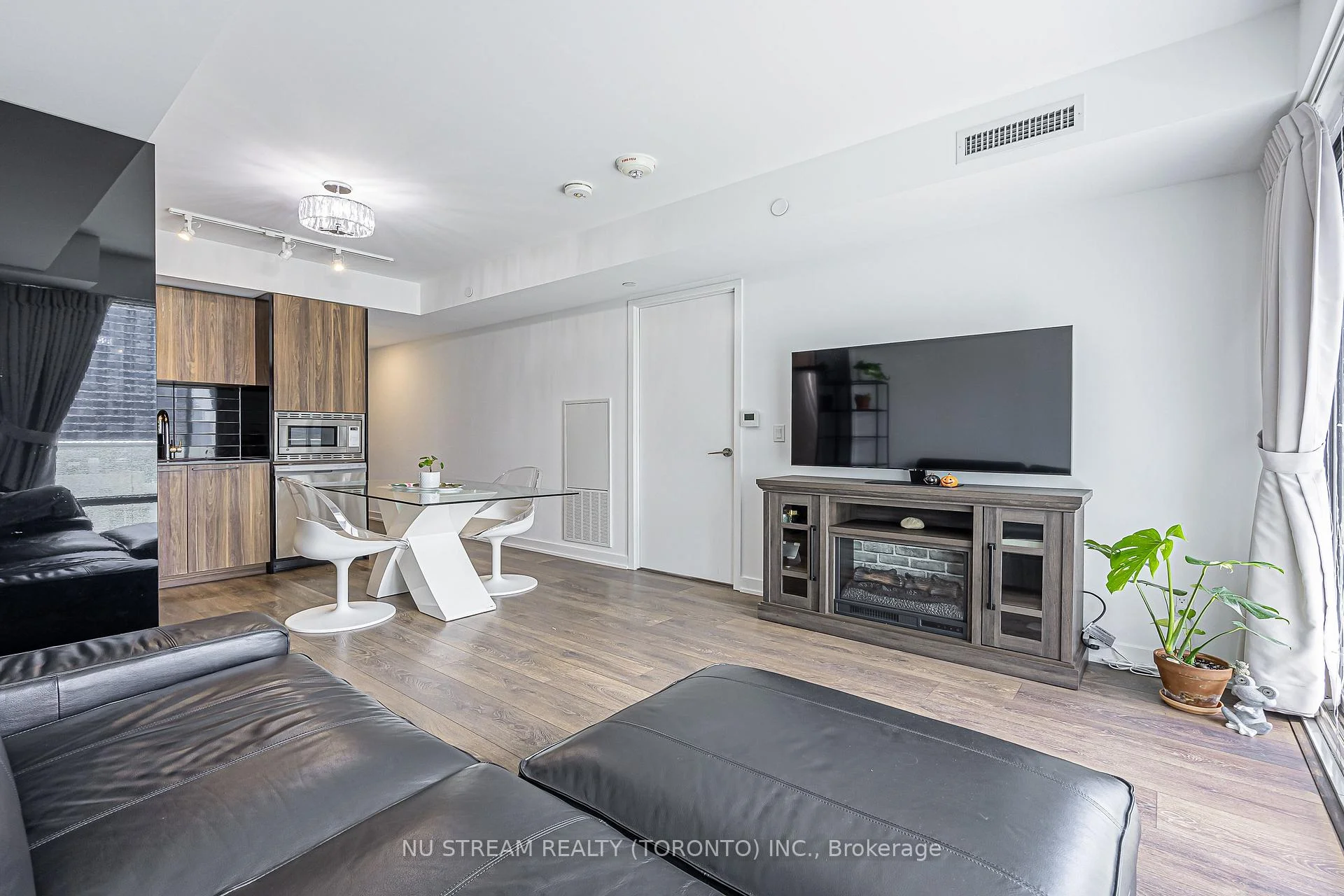 Photo 36 of Unit 1710, 501 Yonge Street, Toronto, Church-Yonge Corridor — HOMEH