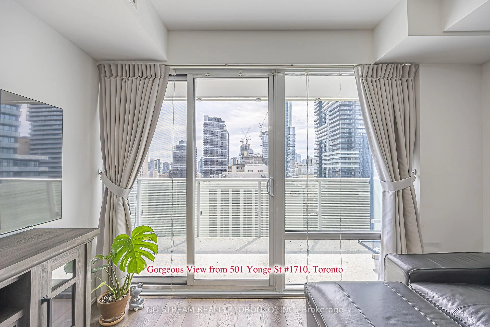Photo 37 of Unit 1710, 501 Yonge Street, Toronto, Church-Yonge Corridor — HOMEH