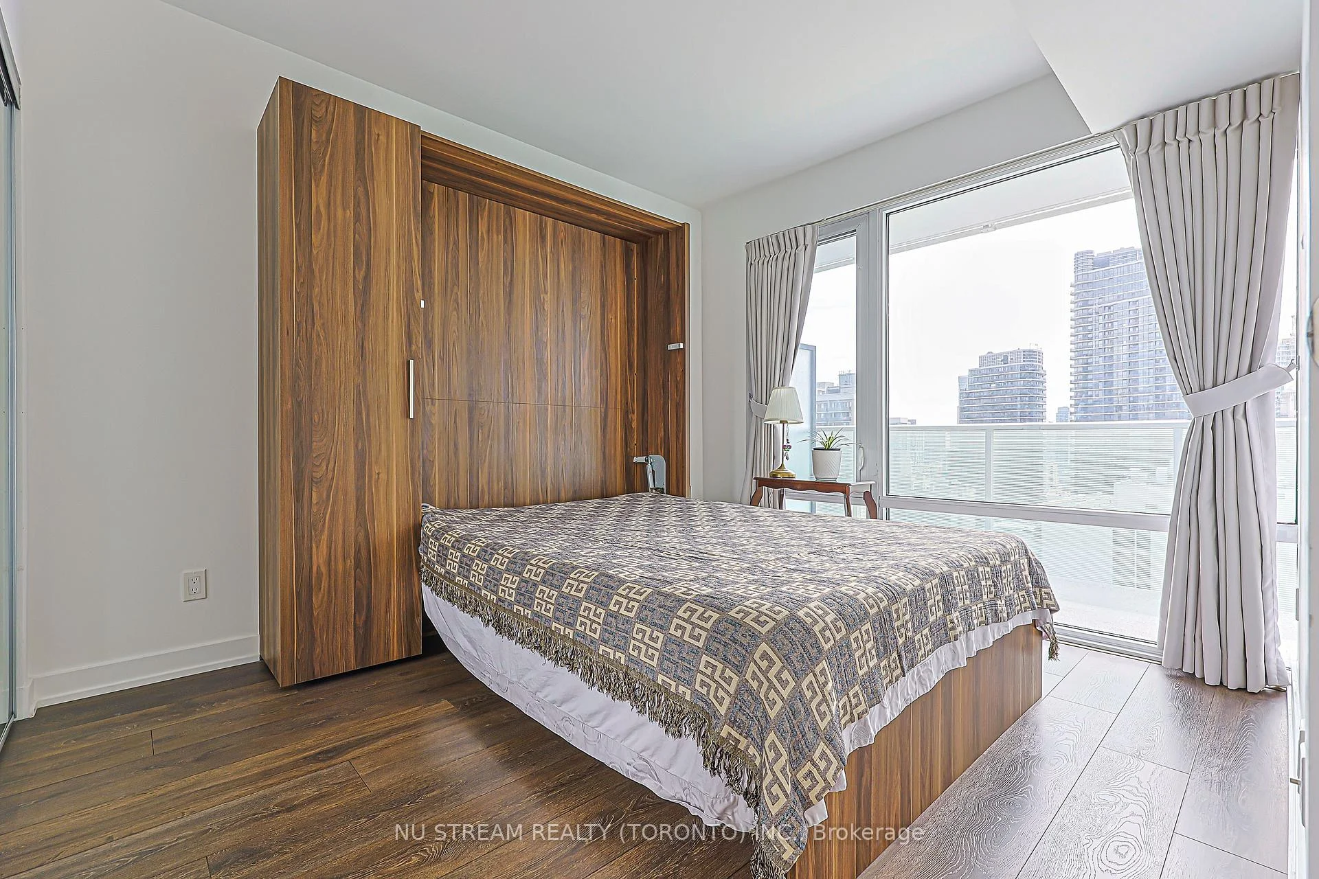 Photo 44 of Unit 1710, 501 Yonge Street, Toronto, Church-Yonge Corridor — HOMEH