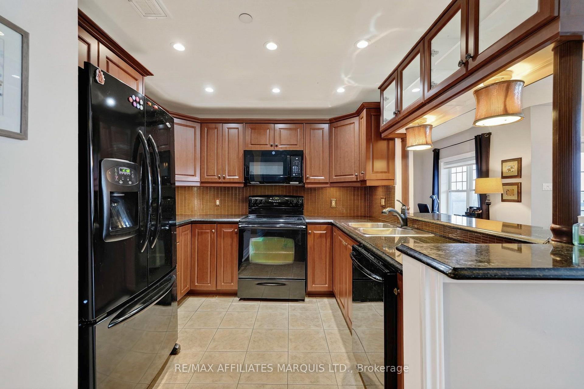 Photo 14 of Unit 402, 341 Water Street W, Cornwall, Cornwall — HOMEH