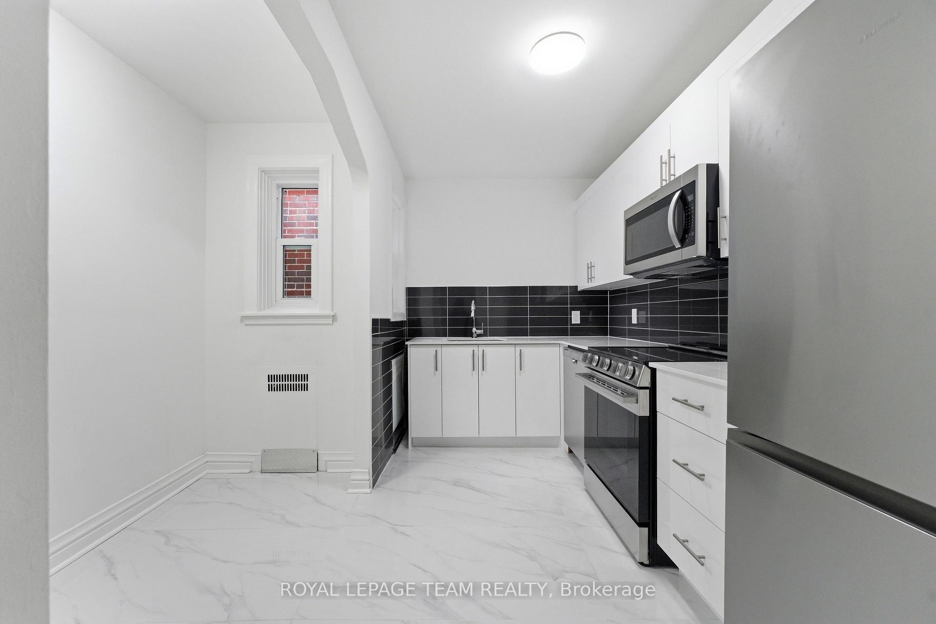 Photo 7 of Unit 30, 235 Cooper Street, Ottawa, Ottawa Centre — HOMEH