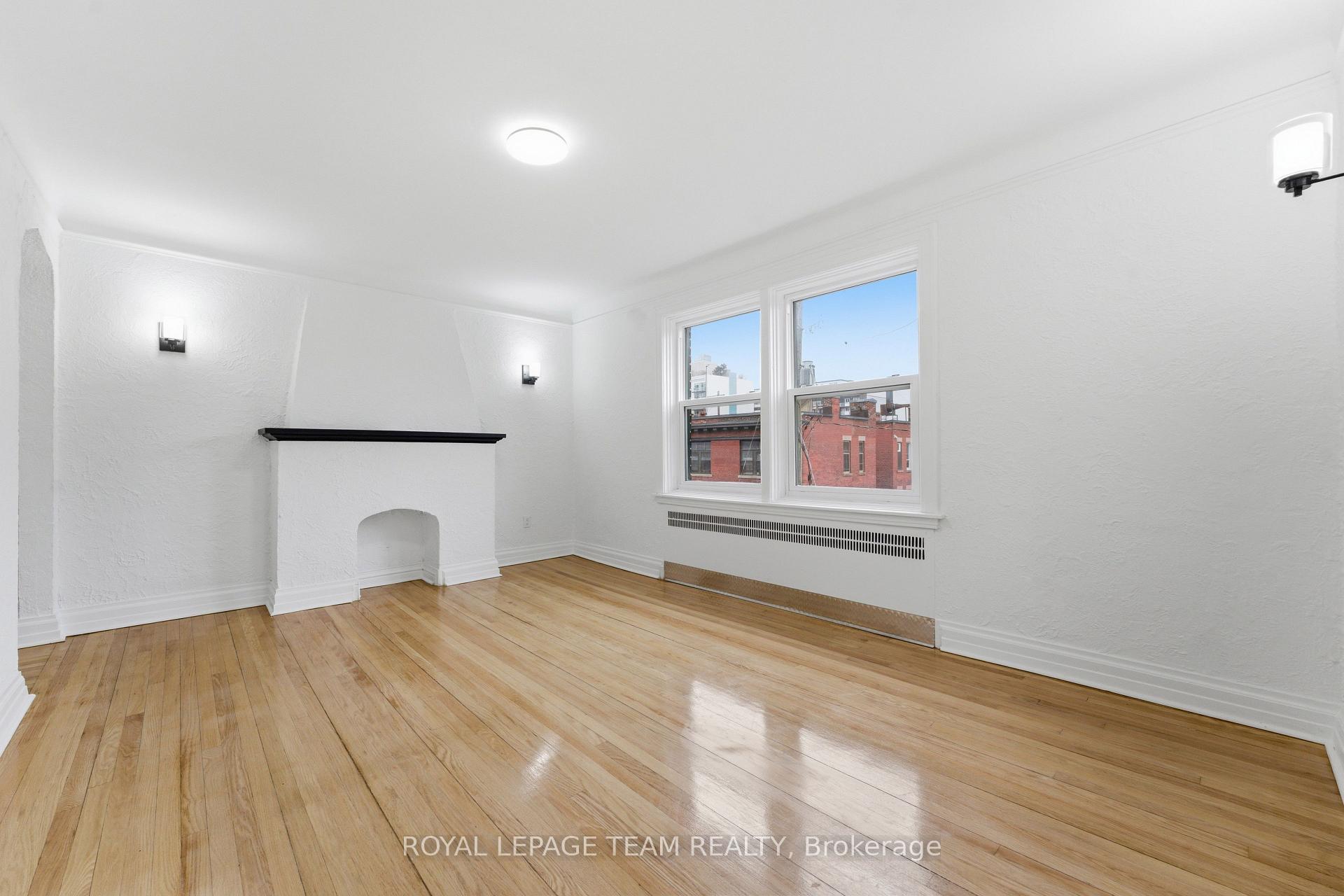 Photo 6 of Unit 30, 235 Cooper Street, Ottawa, Ottawa Centre — HOMEH