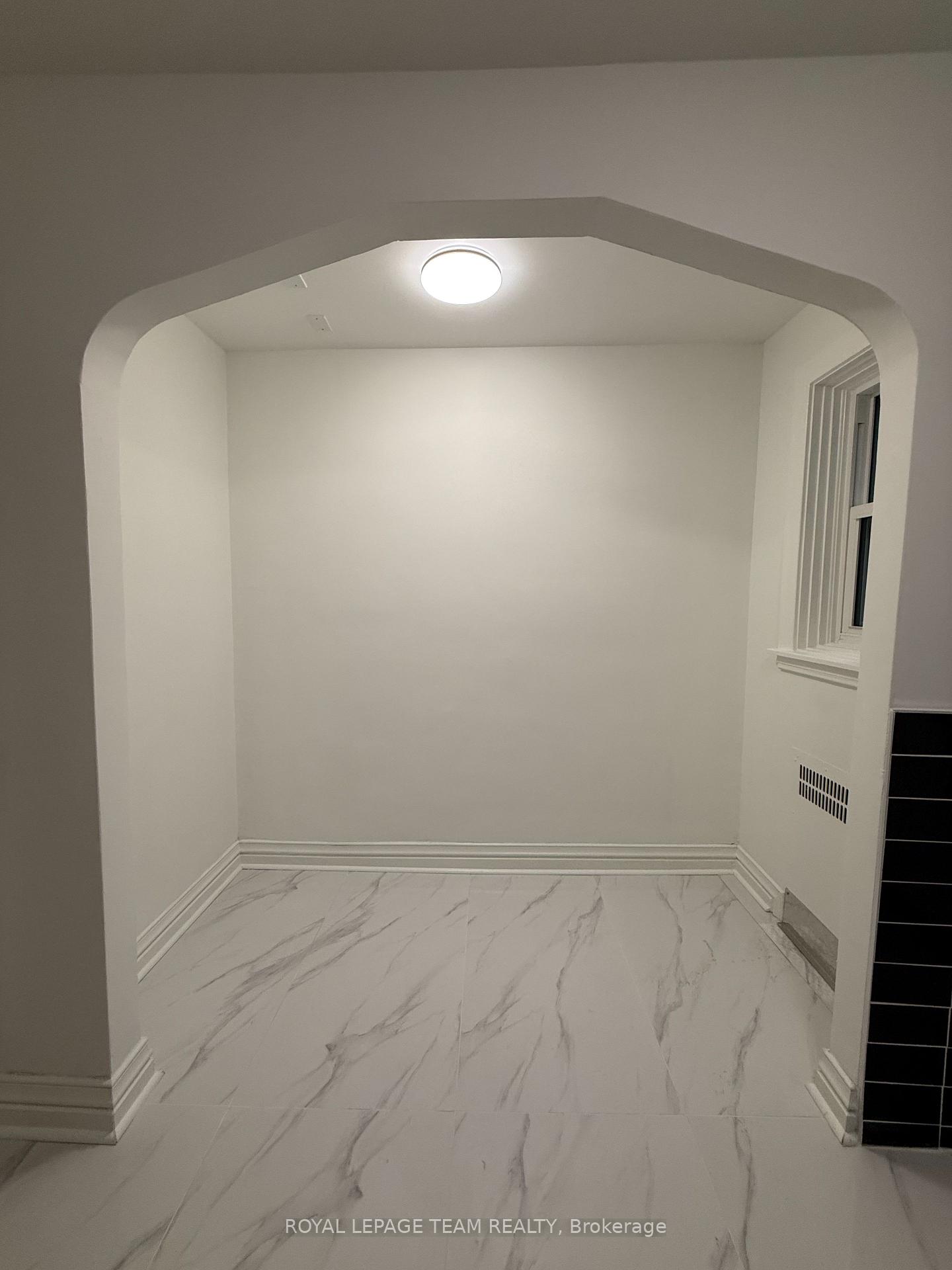 Photo 11 of Unit 30, 235 Cooper Street, Ottawa, Ottawa Centre — HOMEH