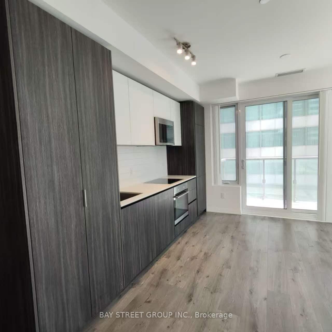 Photo 3 of Unit 1612, 8 Widmer Street, Toronto, Waterfront Communities — HOMEH