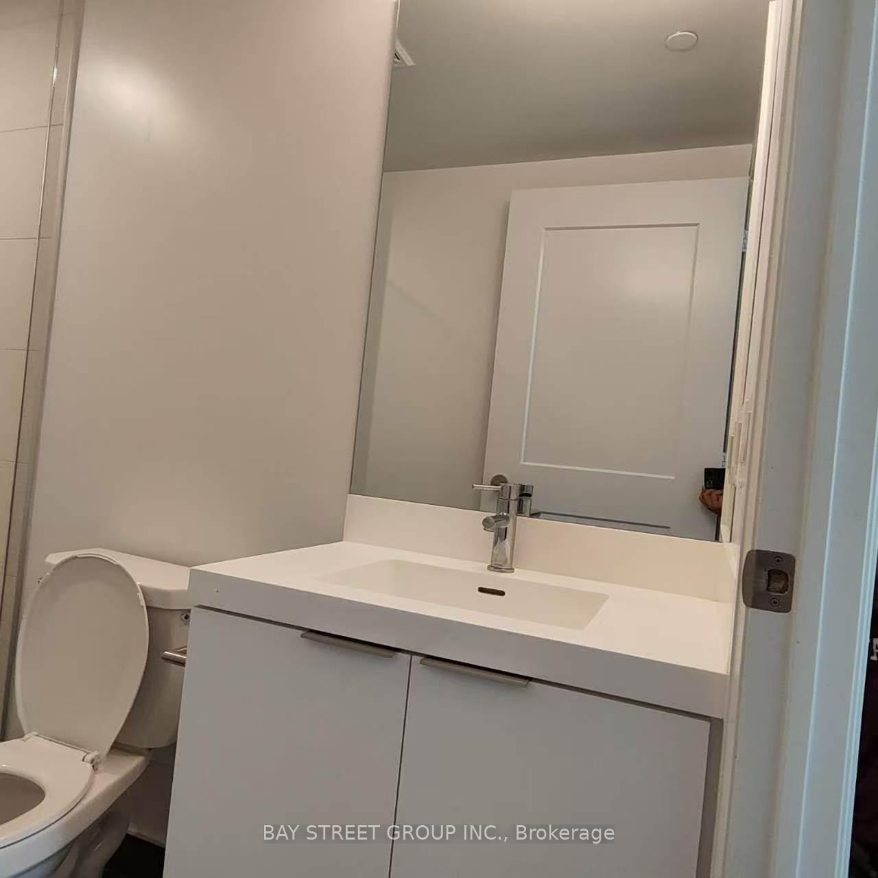 Photo 15 of Unit 1612, 8 Widmer Street, Toronto, Waterfront Communities — HOMEH