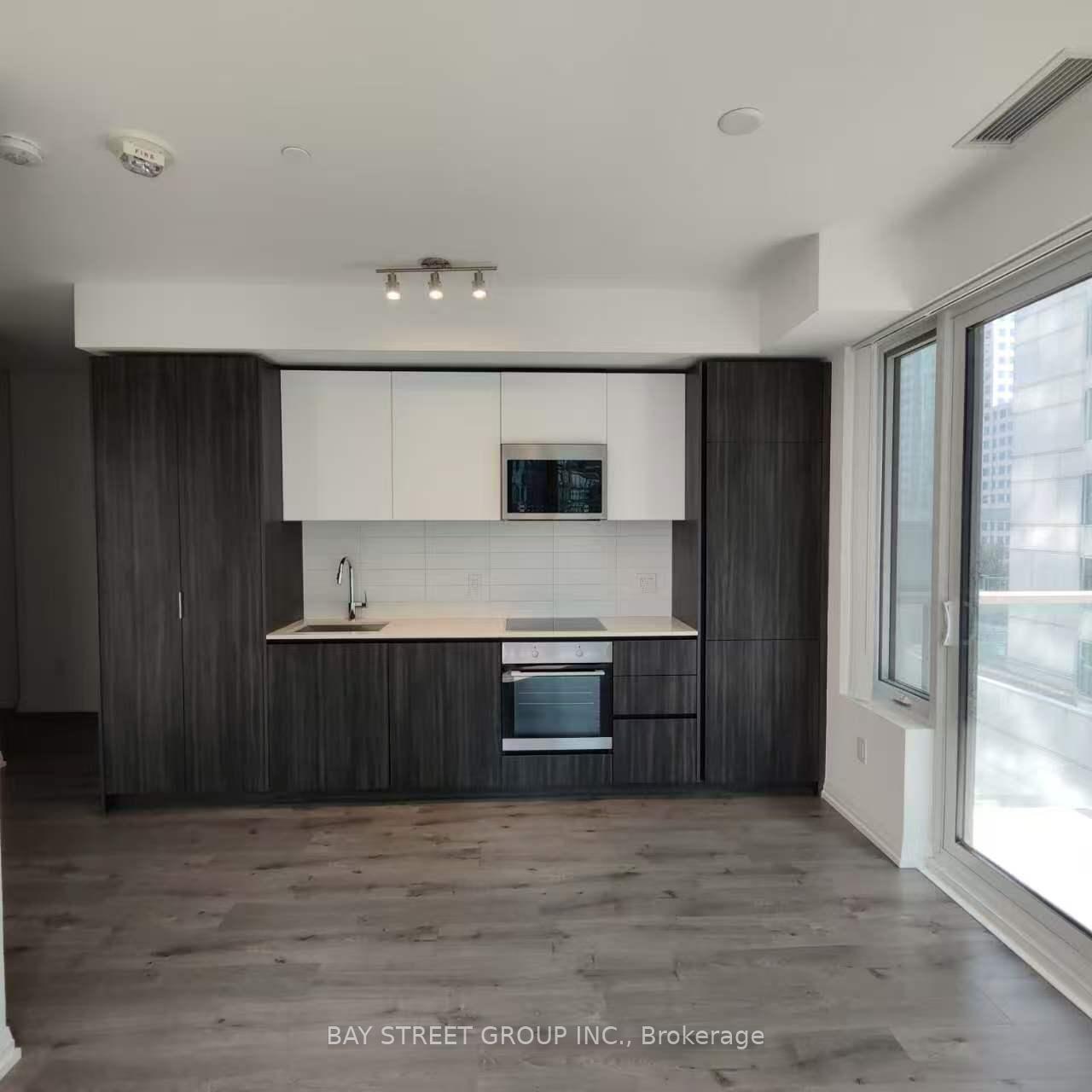 Photo 17 of Unit 1612, 8 Widmer Street, Toronto, Waterfront Communities — HOMEH