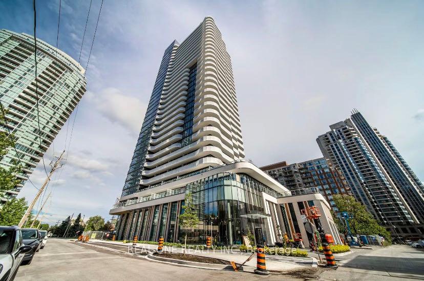 Front of Unit 1010, 15 Holmes Avenue