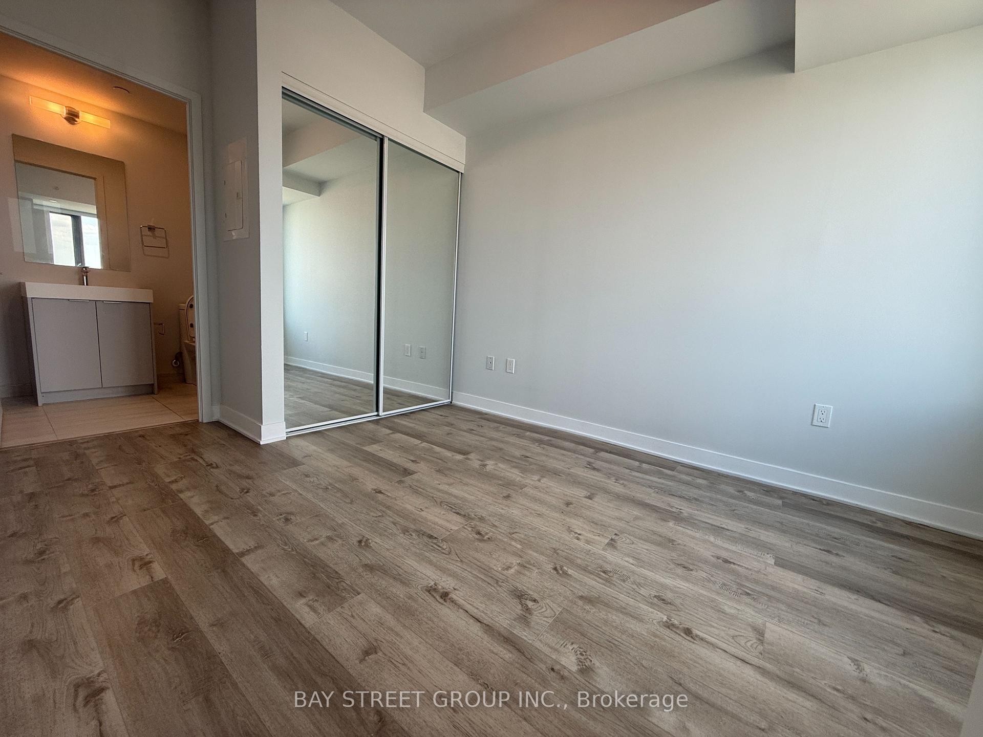 Photo 8 of Unit 4607, 2920 Highway 7, Vaughan, Concord — HOMEH