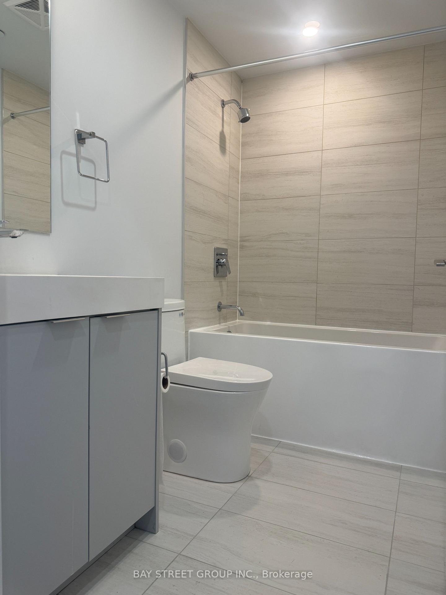 Photo 11 of Unit 4607, 2920 Highway 7, Vaughan, Concord — HOMEH