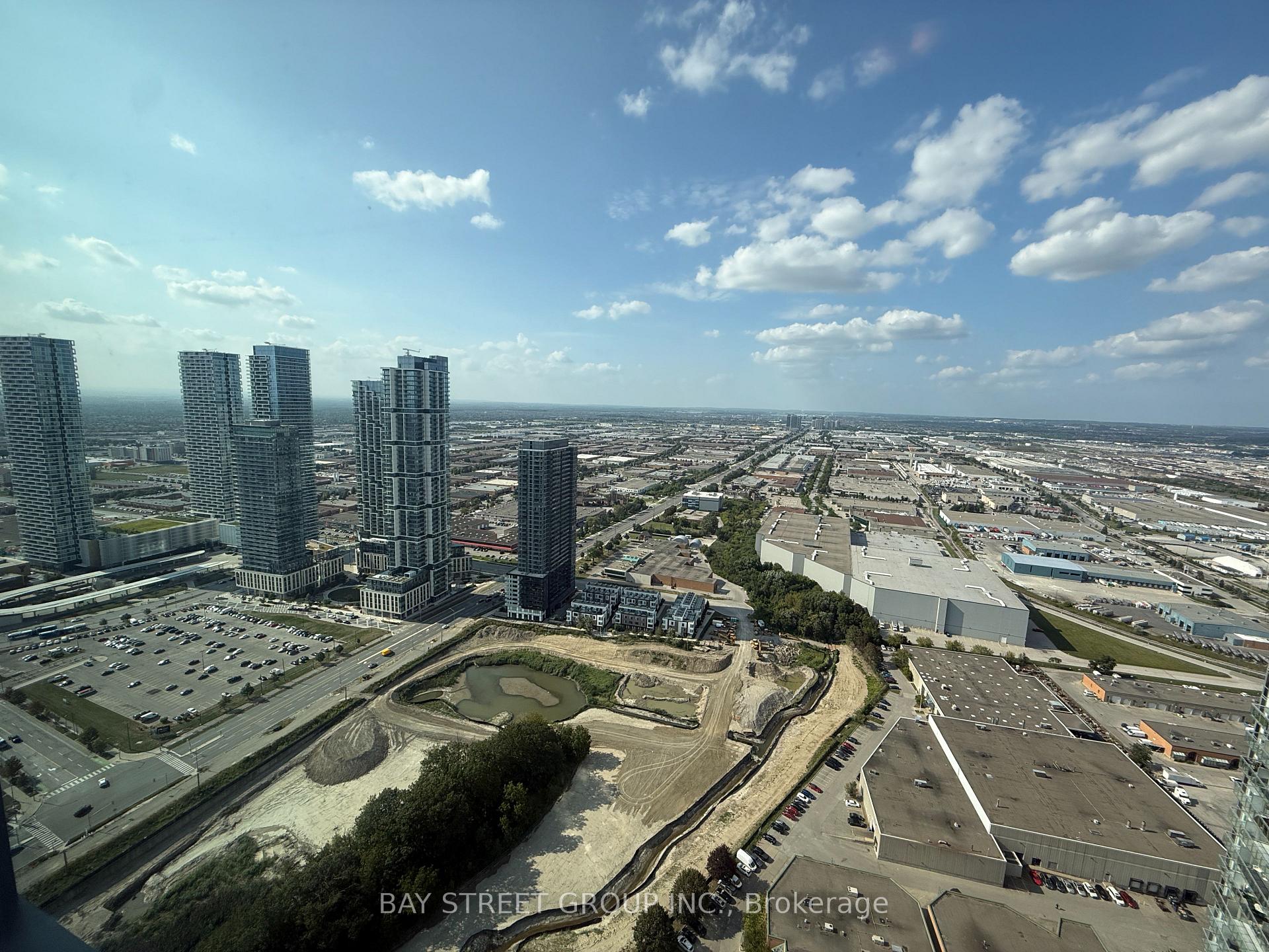 Photo 14 of Unit 4607, 2920 Highway 7, Vaughan, Concord — HOMEH