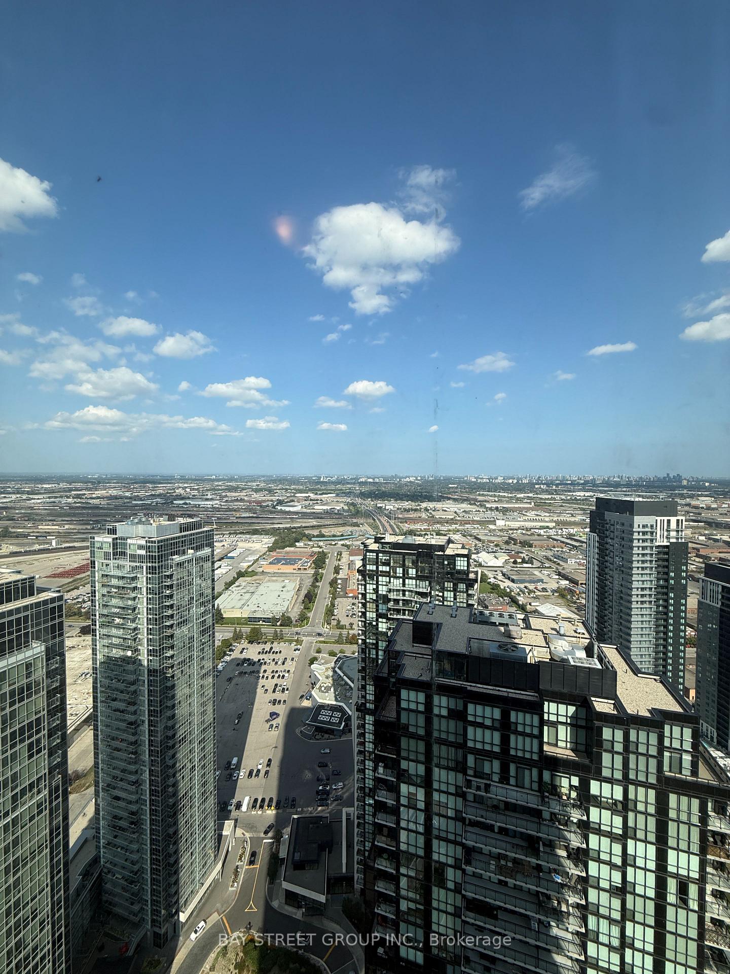 Photo 15 of Unit 4607, 2920 Highway 7, Vaughan, Concord — HOMEH