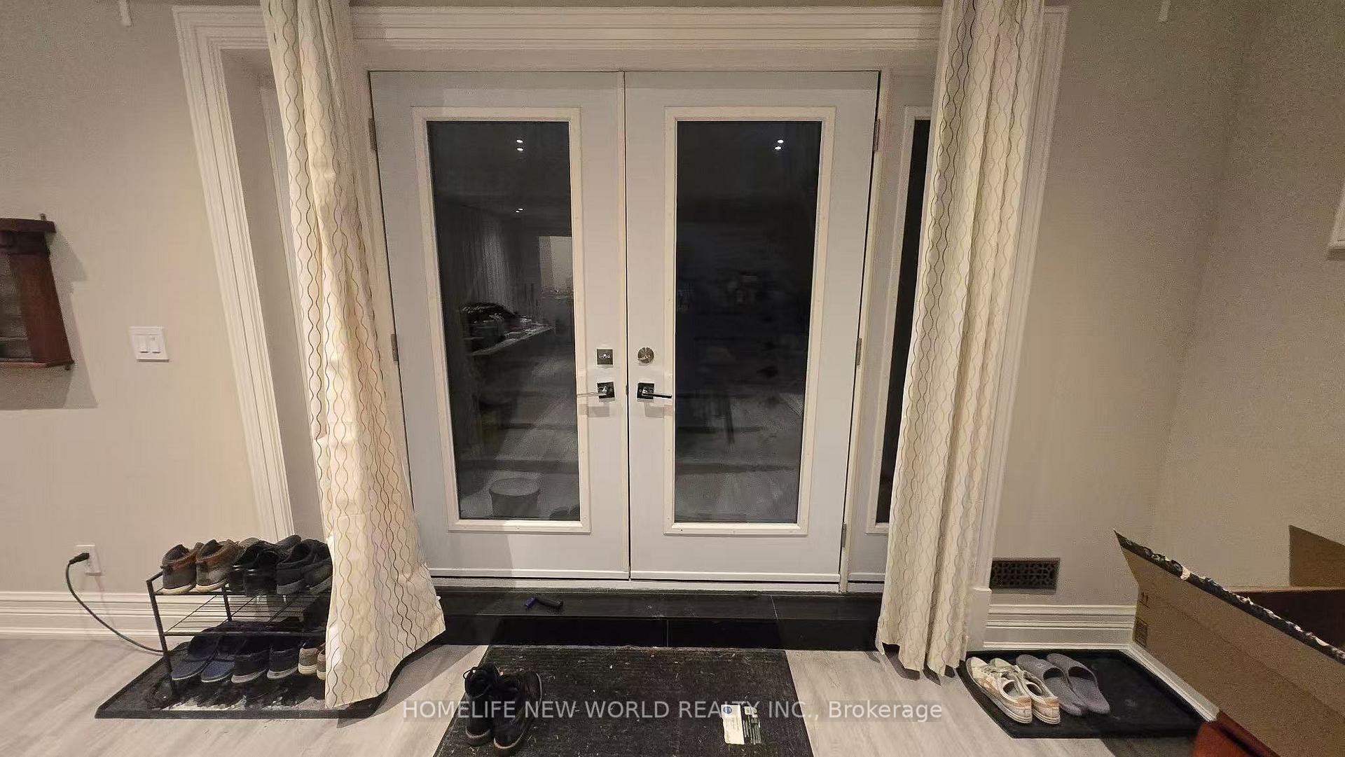 Photo 4 of Unit bsmt, 19 Honeybourne Crescent, Markham, Bullock — HOMEH