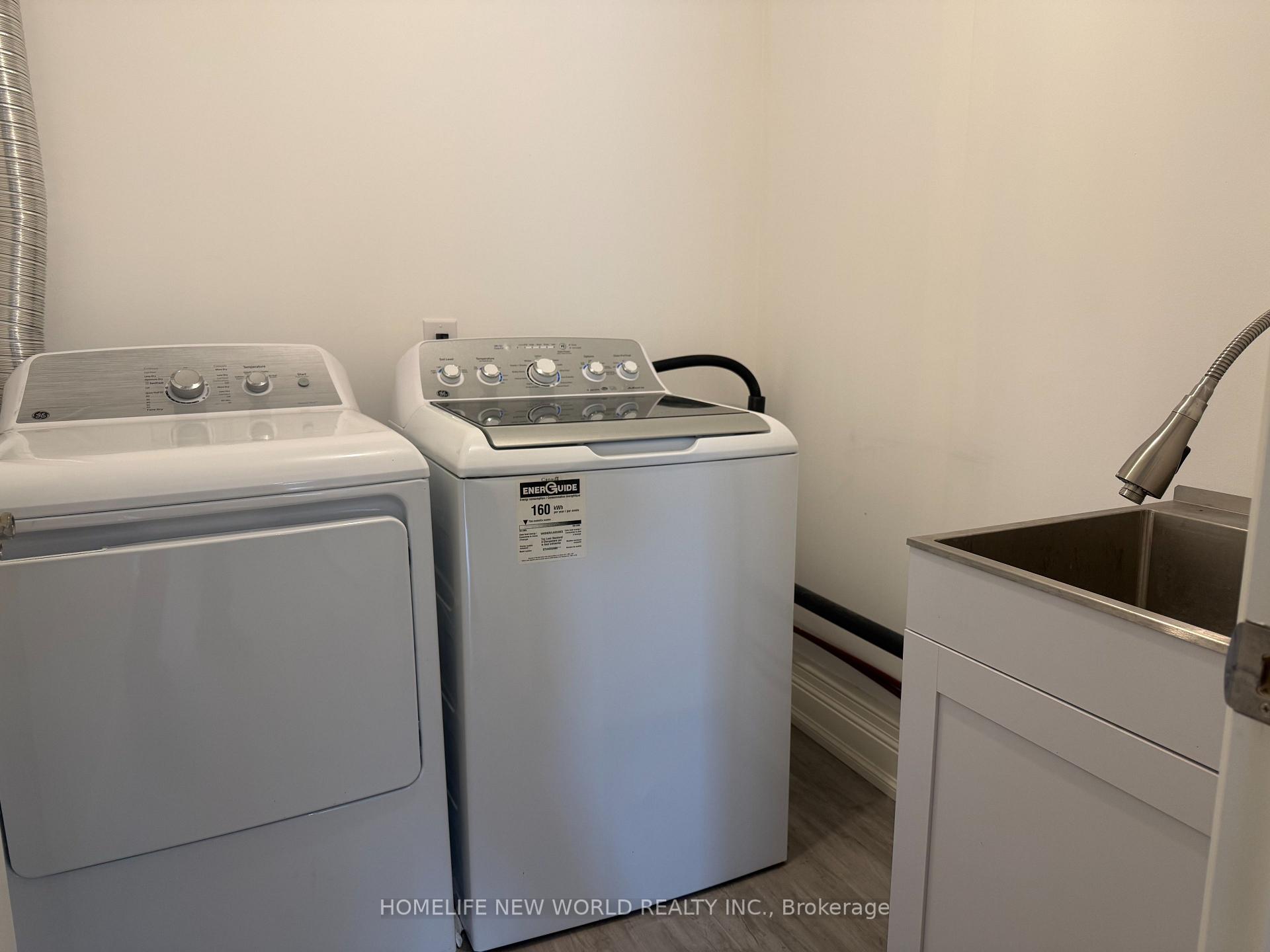 Photo 6 of Unit bsmt, 19 Honeybourne Crescent, Markham, Bullock — HOMEH
