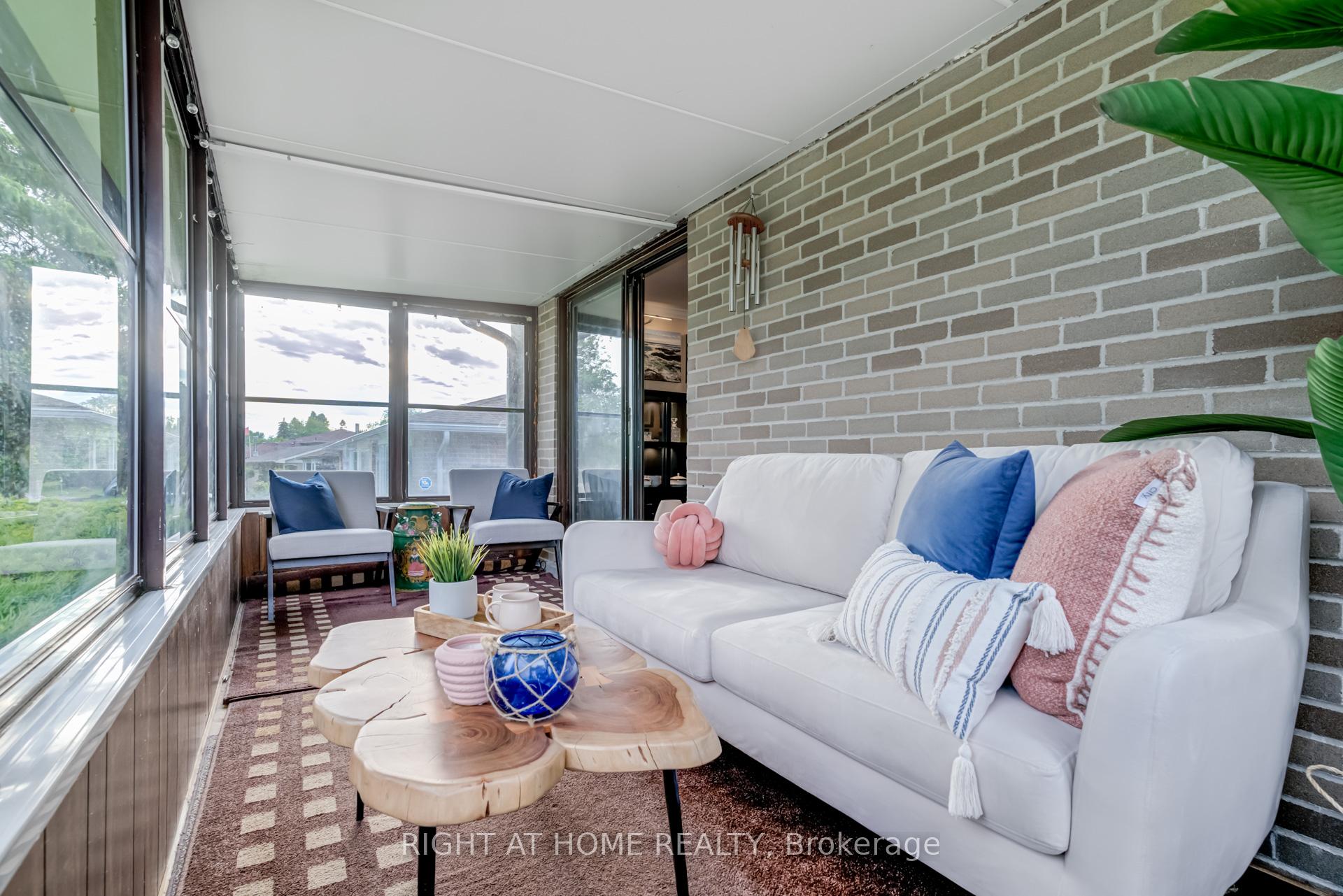 Photo 6 of 51 Lewin Crescent, Ajax, South East — HOMEH