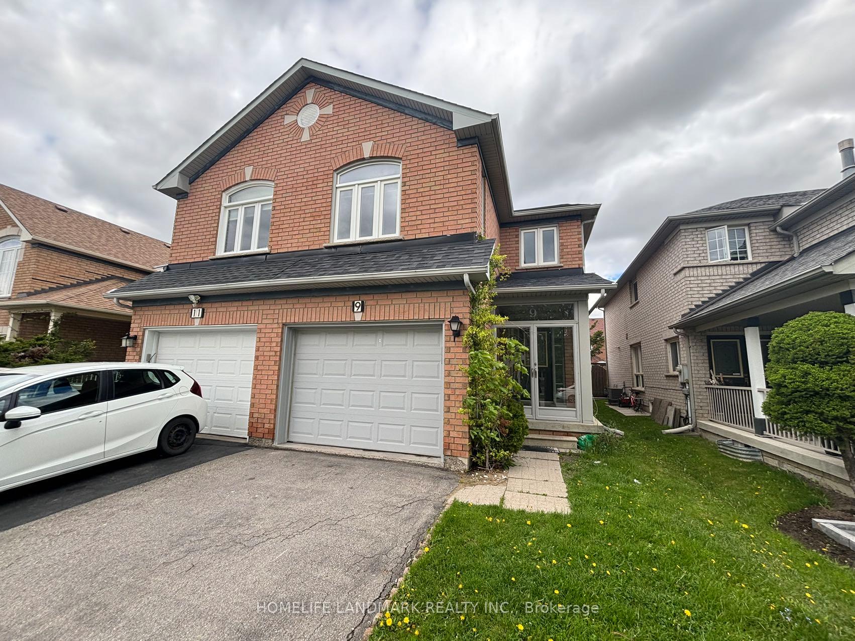 Photo 1 of 9 Baltic Street, Richmond Hill, Langstaff — HOMEH
