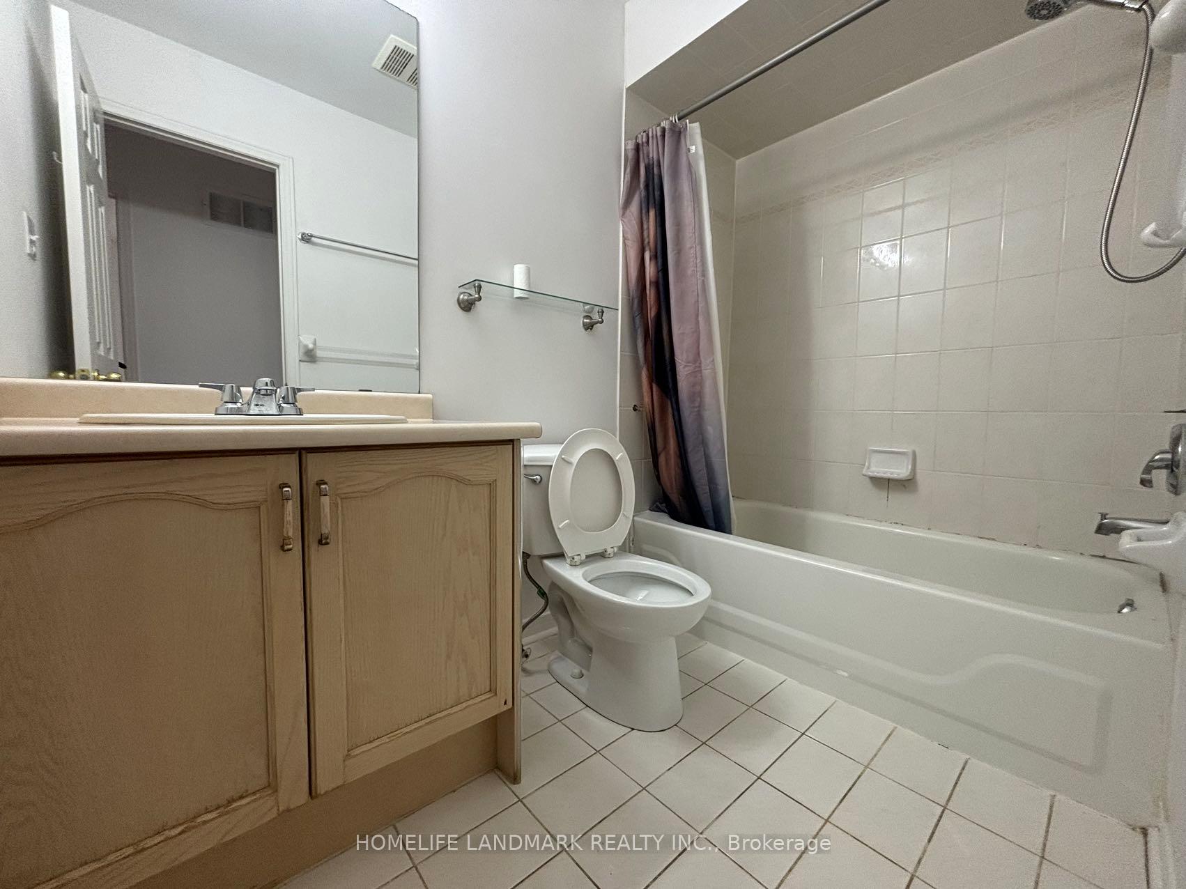 Photo 15 of 9 Baltic Street, Richmond Hill, Langstaff — HOMEH