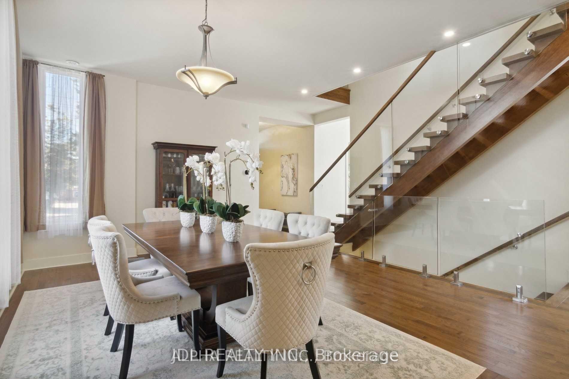 Photo 8 of 1436 Haig Boulevard, Mississauga, Lakeview — HOMEH