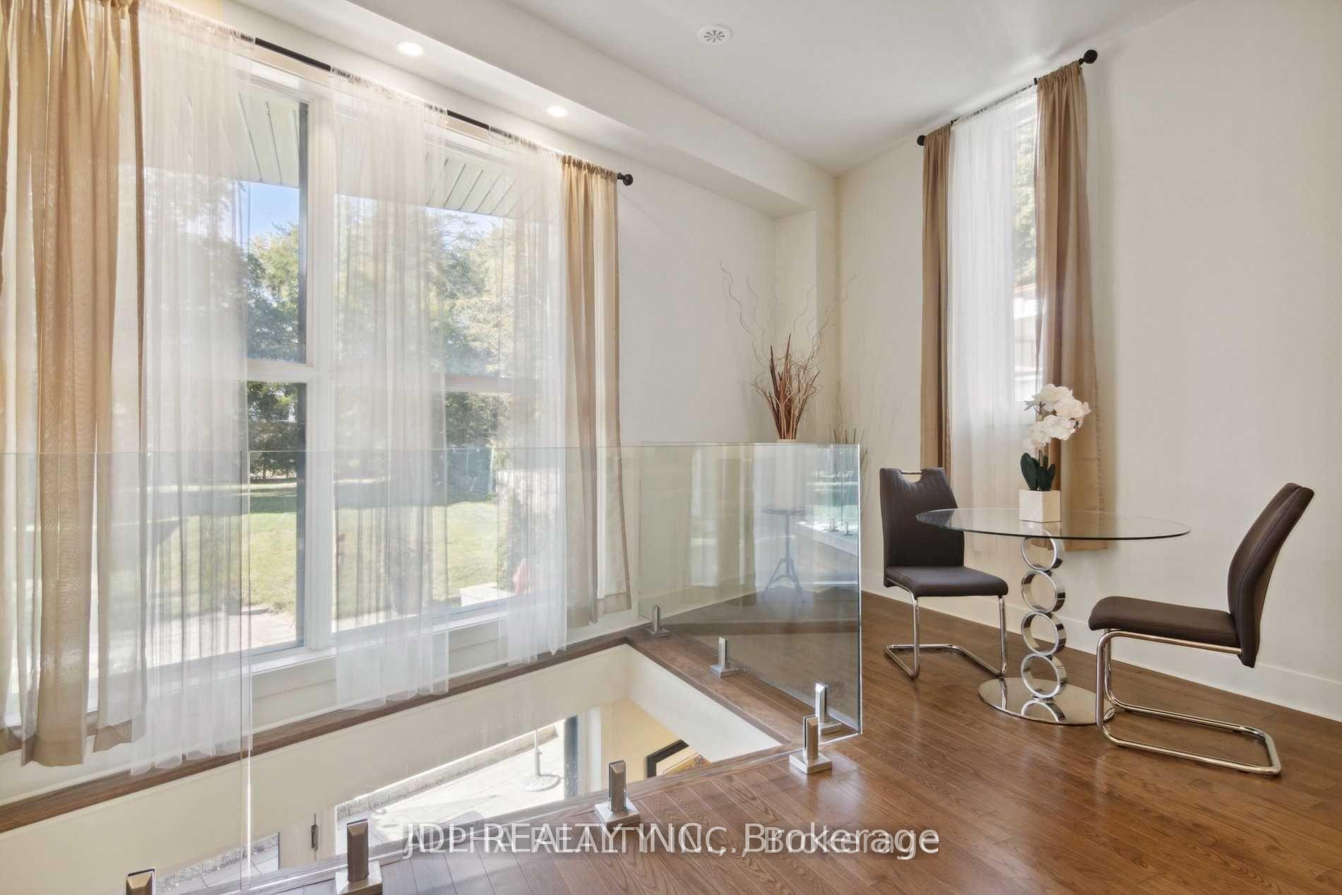 Photo 17 of 1436 Haig Boulevard, Mississauga, Lakeview — HOMEH