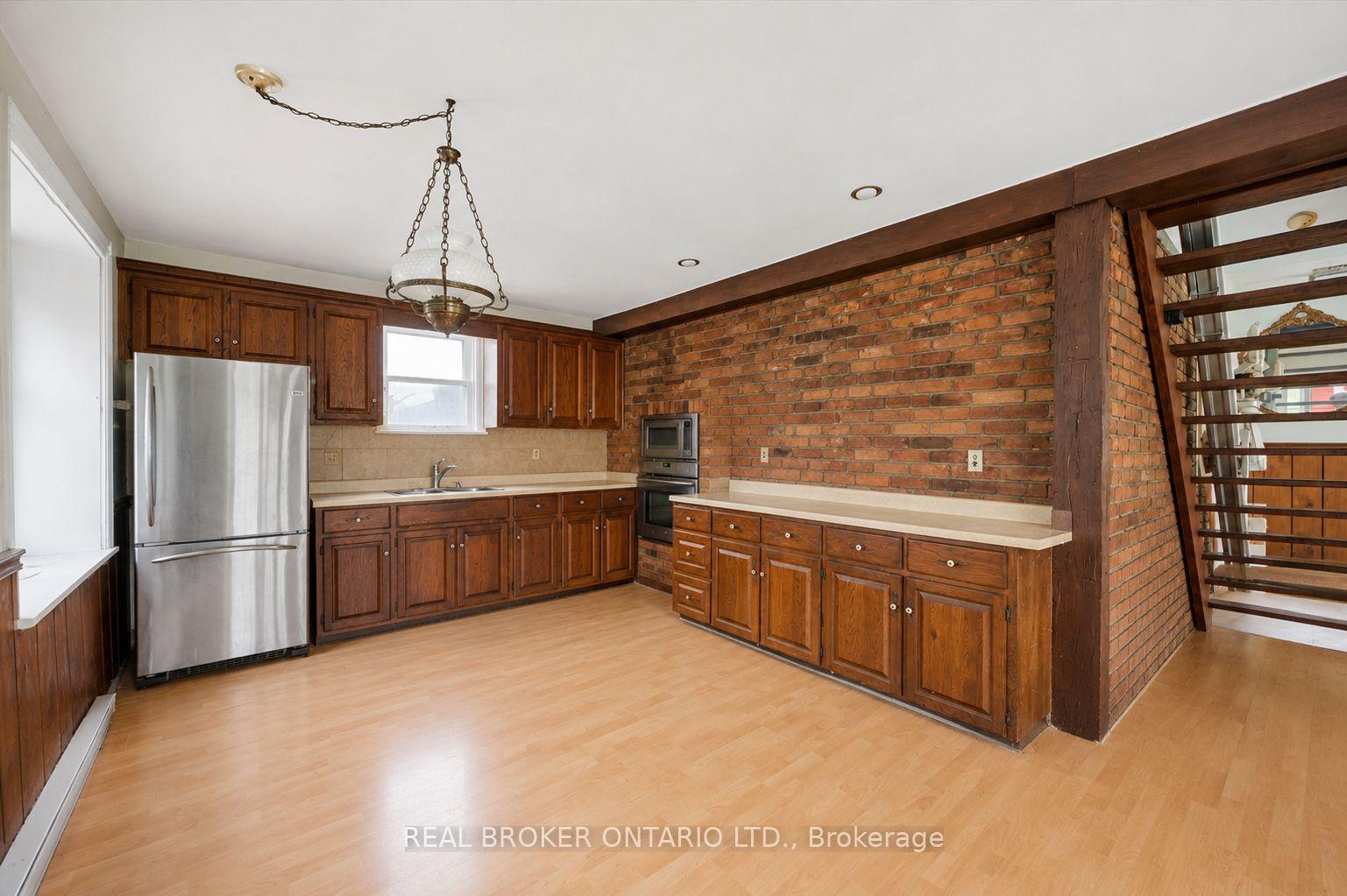 Photo 4 of 36 Elgin Street E, Woolwich — HOMEH