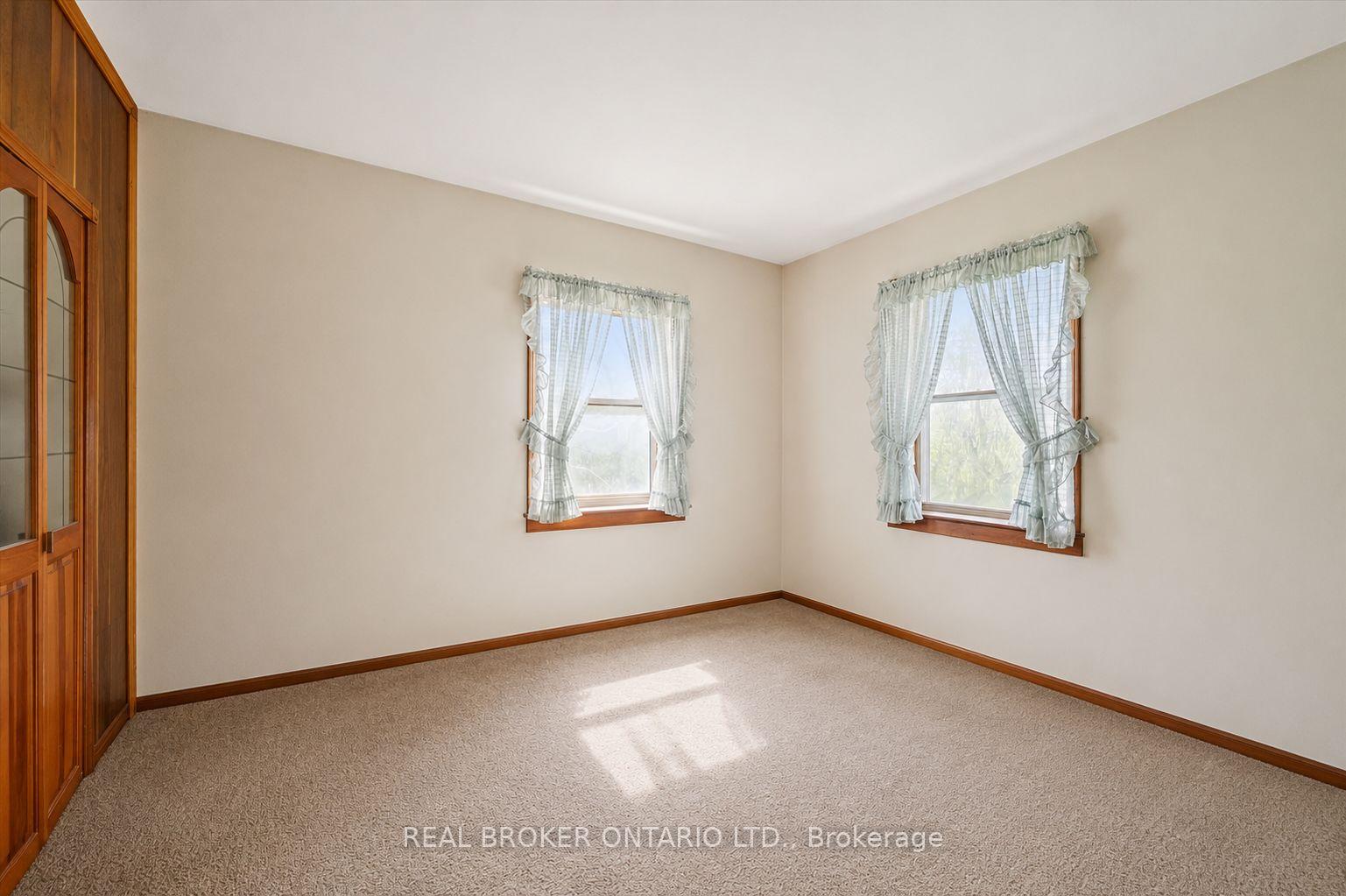 Photo 7 of 36 Elgin Street E, Woolwich — HOMEH