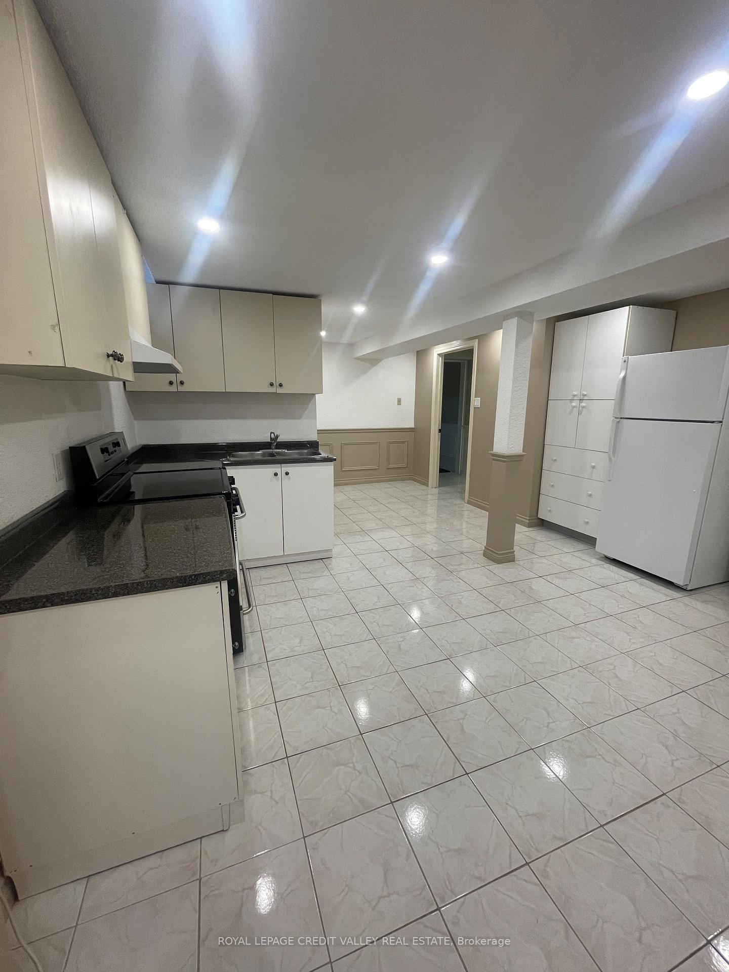 Photo 2 of 34 Jacana Street, Vaughan, West Woodbridge — HOMEH