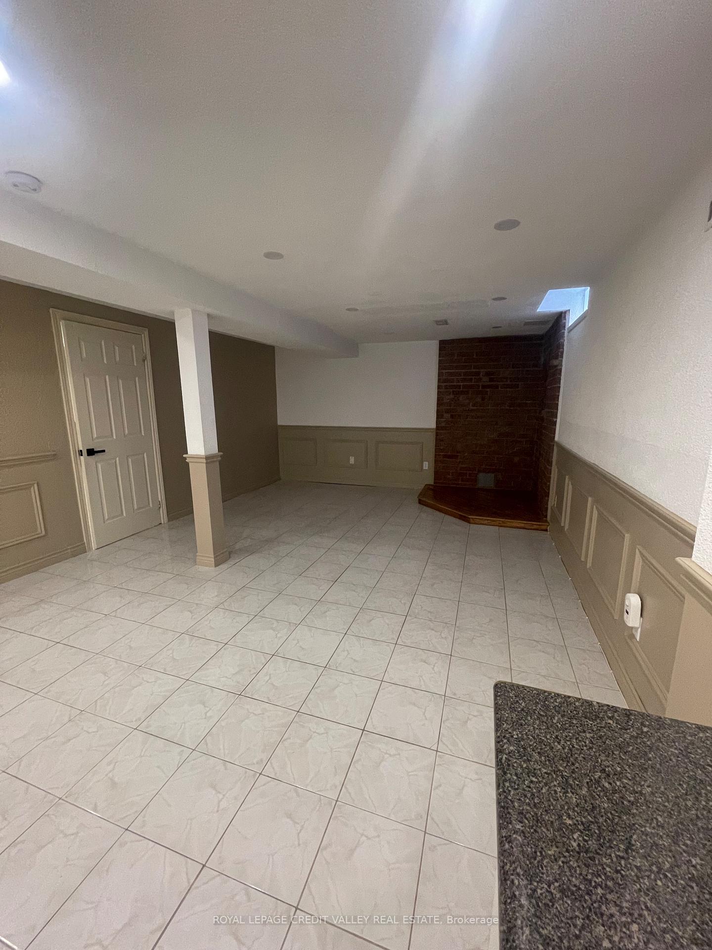 Photo 3 of 34 Jacana Street, Vaughan, West Woodbridge — HOMEH