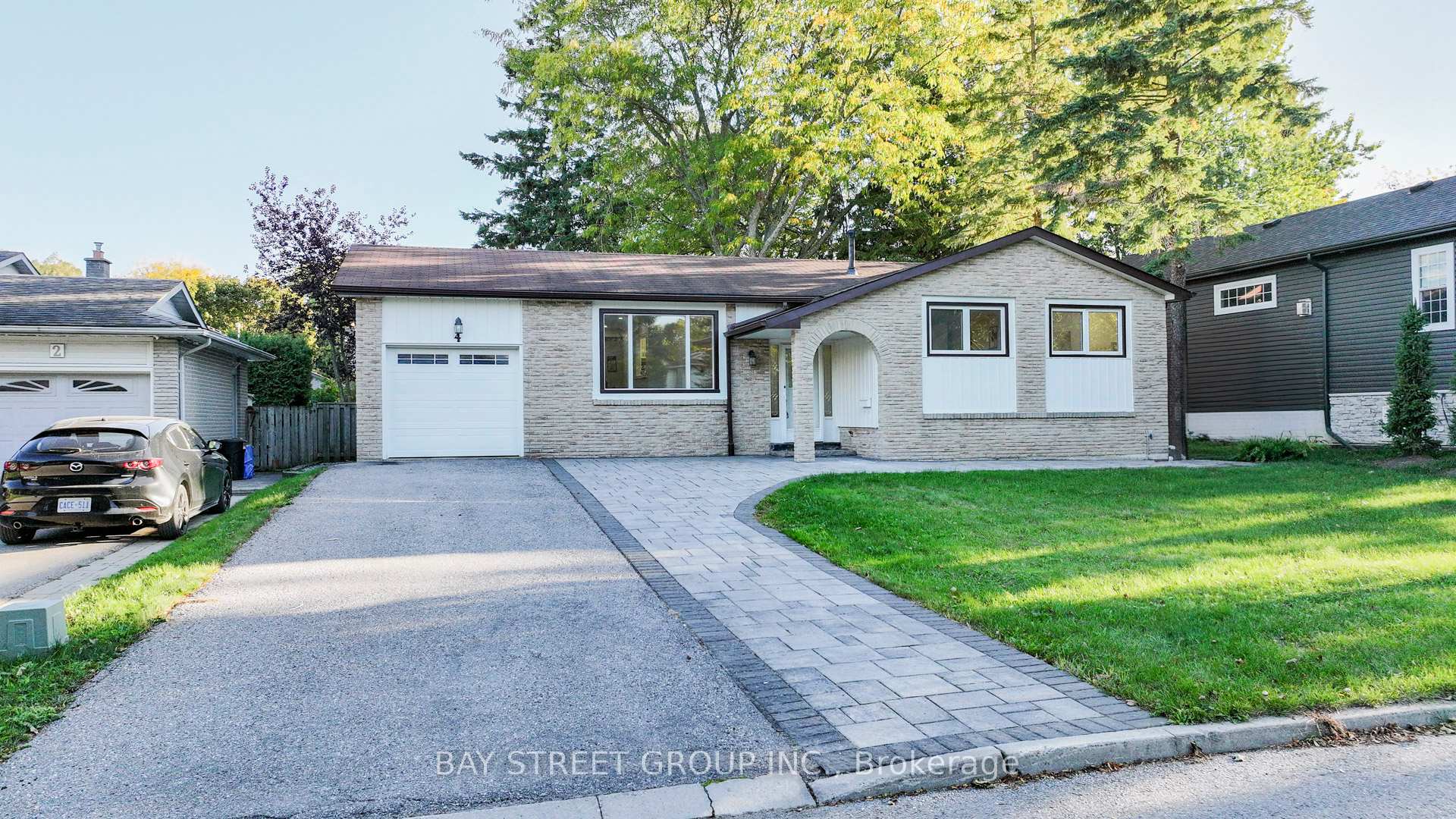 Photo 1 of 4 Sir Brandiles Place, Markham, Markham Village — HOMEH